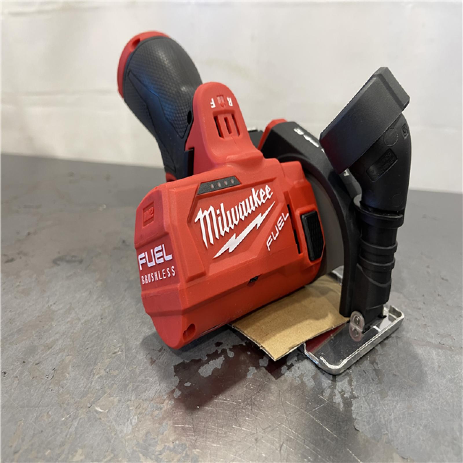 AS-IS - Milwaukee M12 FUEL 12V Lithium-Ion Brushless Cordless 3 in. Cut Off Saw