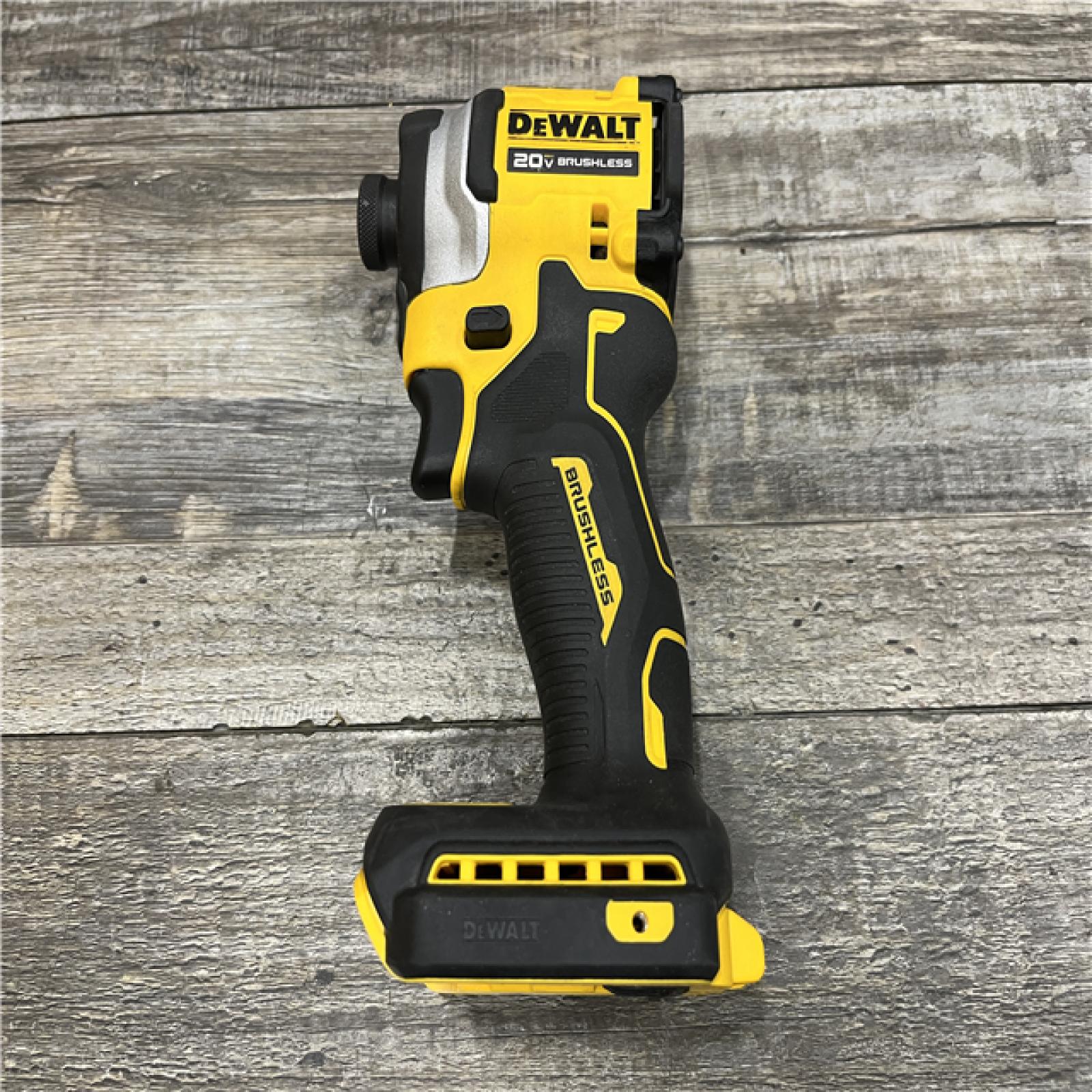 AS-IS DEWALT ATOMIC 20V MAX Lithium-Ion Cordless 1/4 in. Brushless Impact Driver Kit