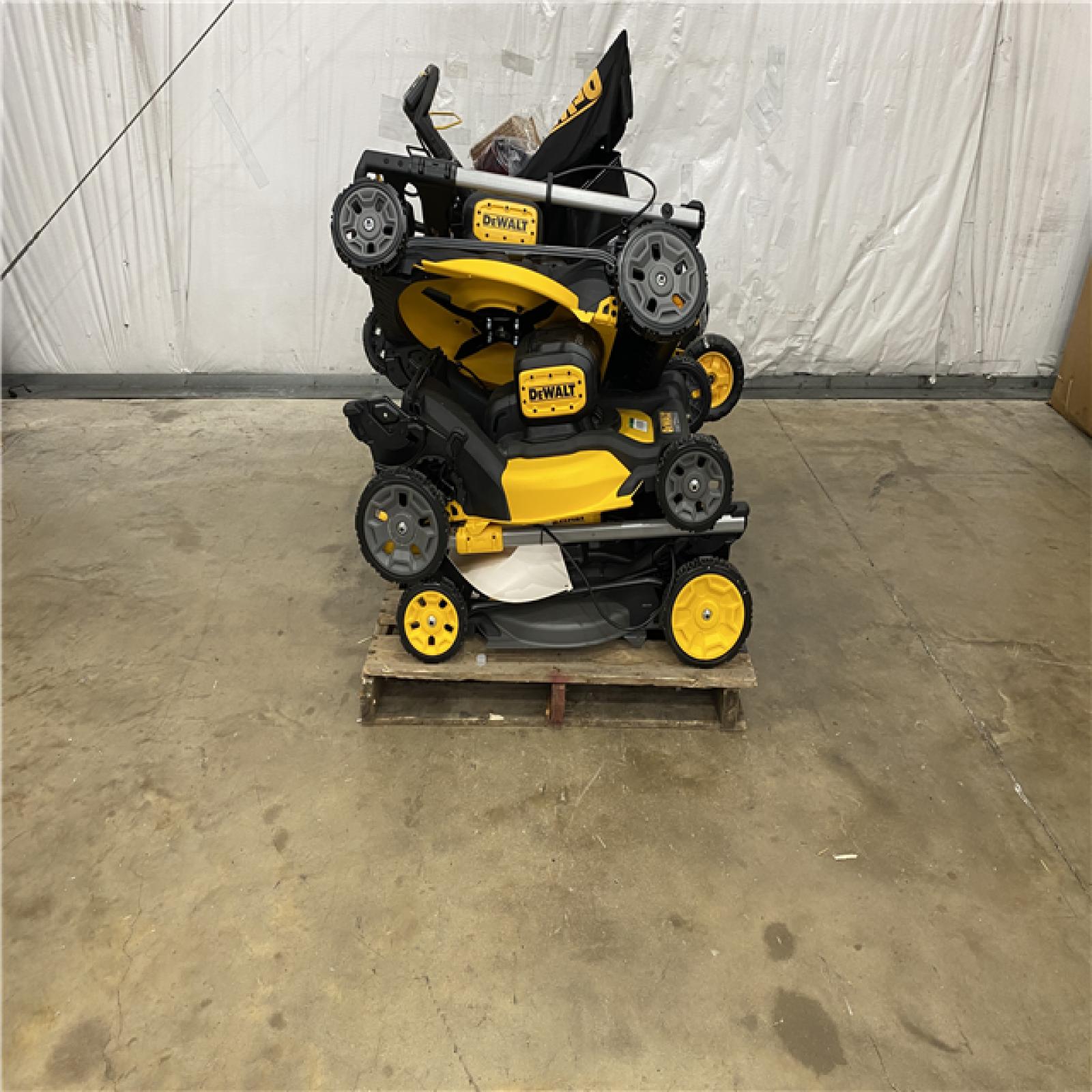 Houston Location - AS-IS Lawn Pallet