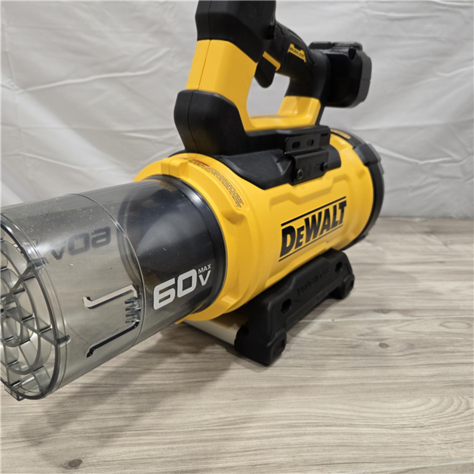 LIKE NEW! - FLEXVOLT 60V MAX 160 MPH 760 CFM Brushless Cordless Battery Powered Blower Kit W/ (1) FLEXVOLT 4 Ah Battery and Charger