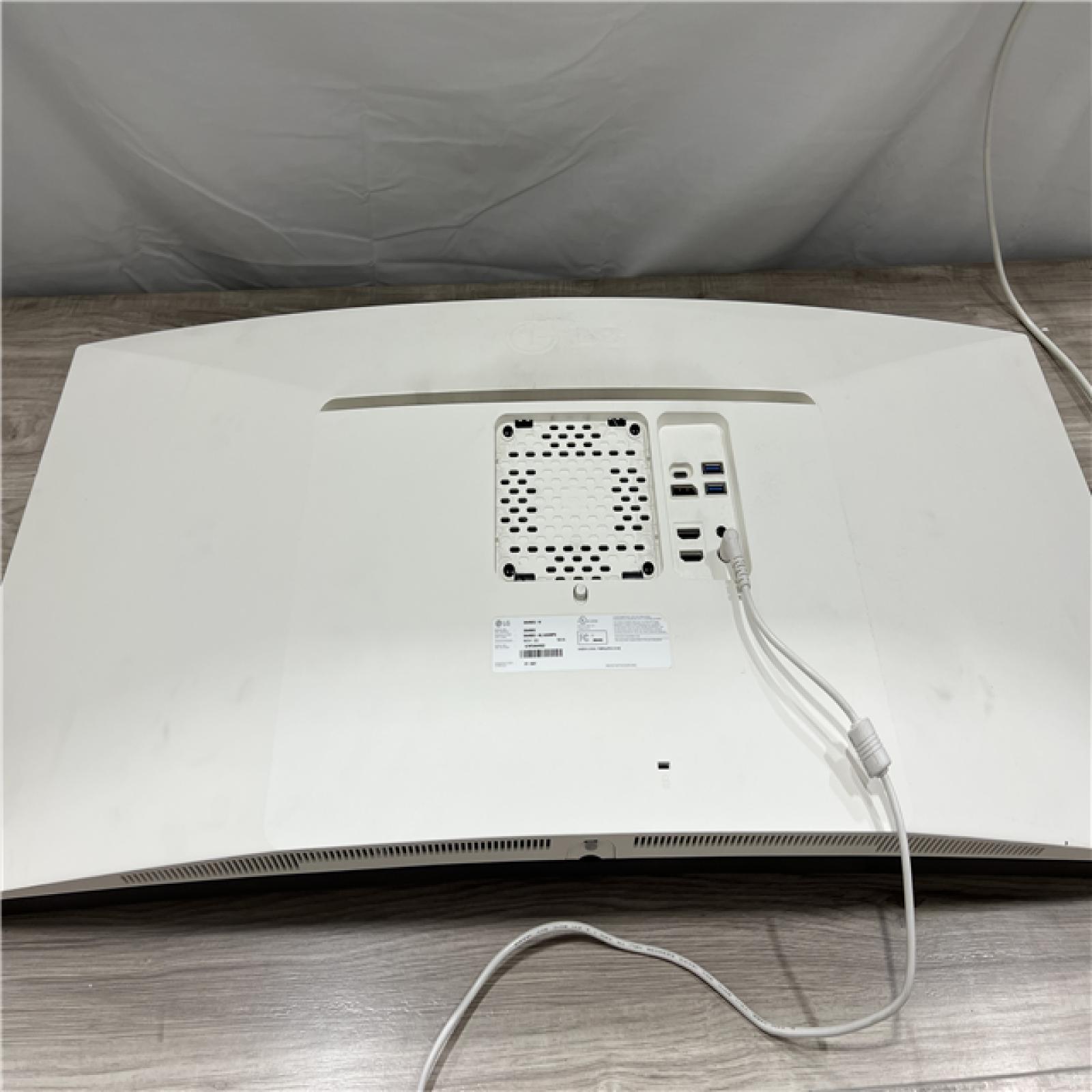 AS-IS LG 38WN95C-W 38 Inch UltraWide QHD+ IPS Curved Monitor with Thunderbolt™ 3 Connectivity