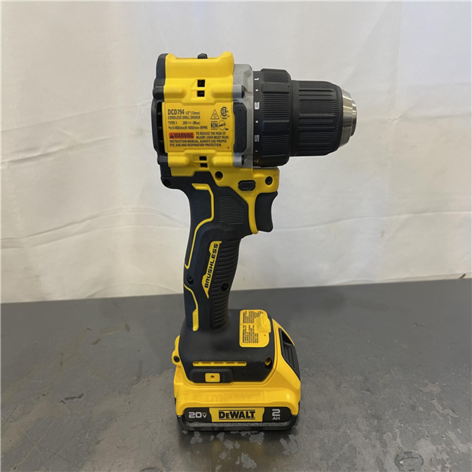 AS-IS - DEWALT ATOMIC 20-Volt Lithium-Ion Cordless Compact 1/2 in. Drill/Driver Kit