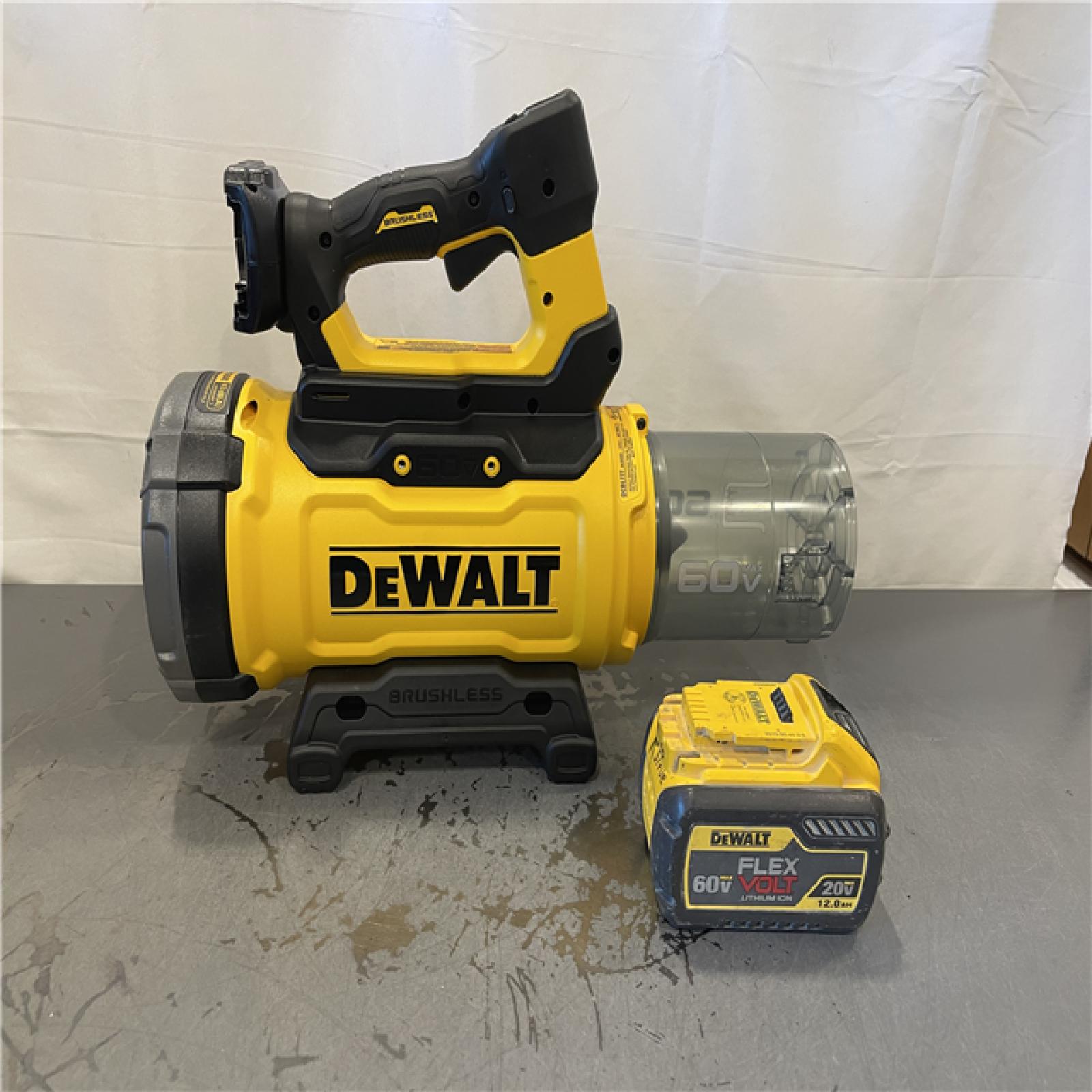 AS-IS - DEWALT FLEXVOLT 60V MAX 160 MPH 760 CFM Brushless Cordless Axial Blower Kit