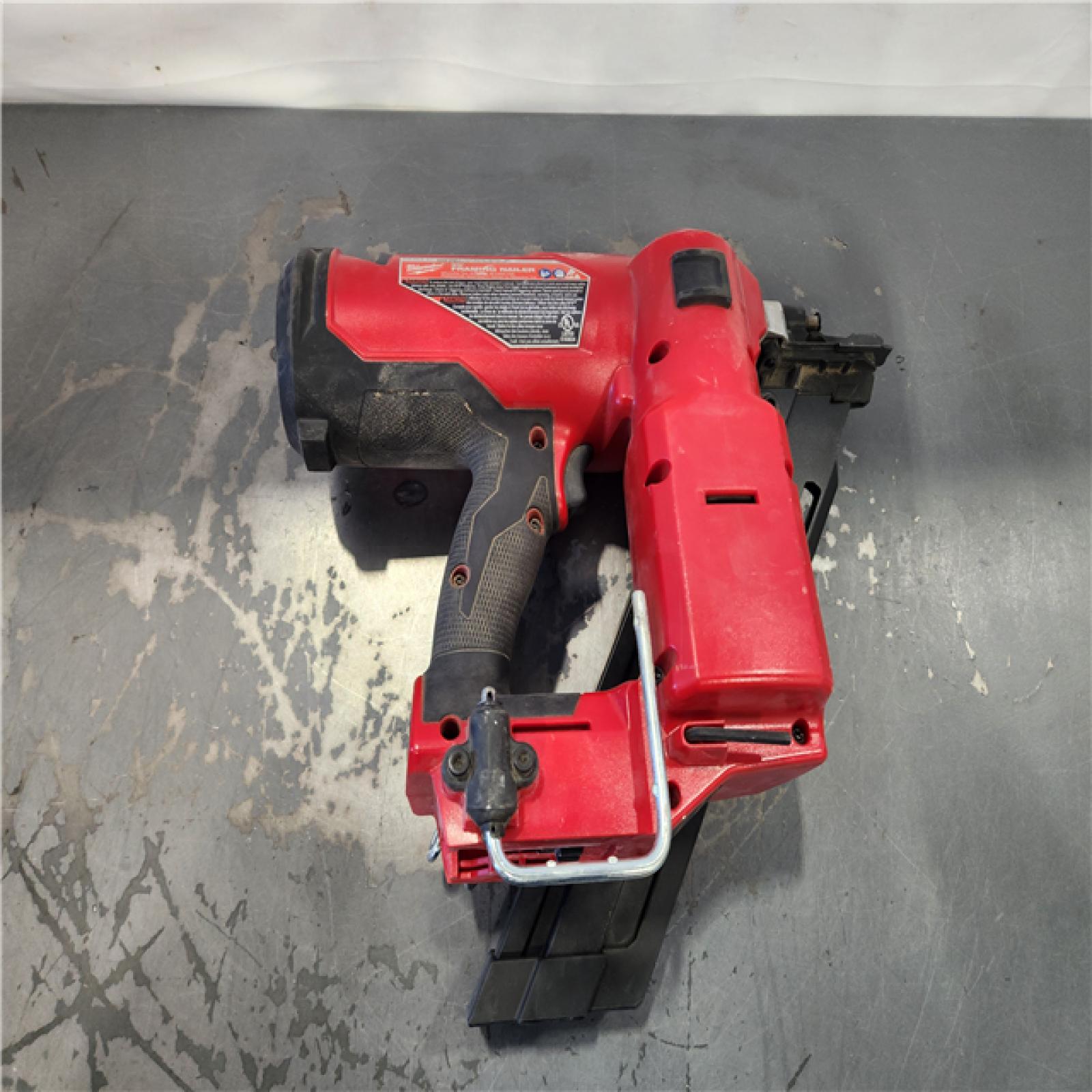 AS-IS- Milwaukee M18 FUEL 30 Degree Framing Nailer (TOOL ONLY)