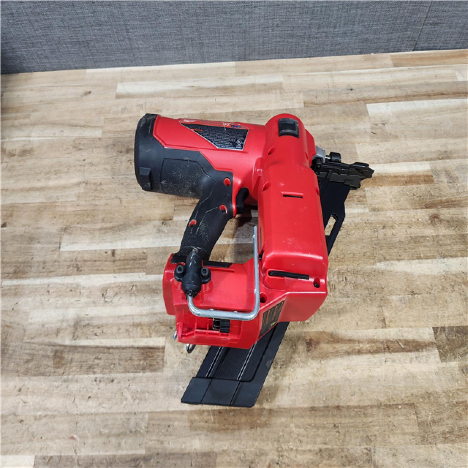 HOUSTON LOCATION - AS - IS Milwaukee FUEL 3-1/2 in. 18-Volt 30-Degree Lithium-Ion Brushless Cordless Framing Nailer (Tool-Only)