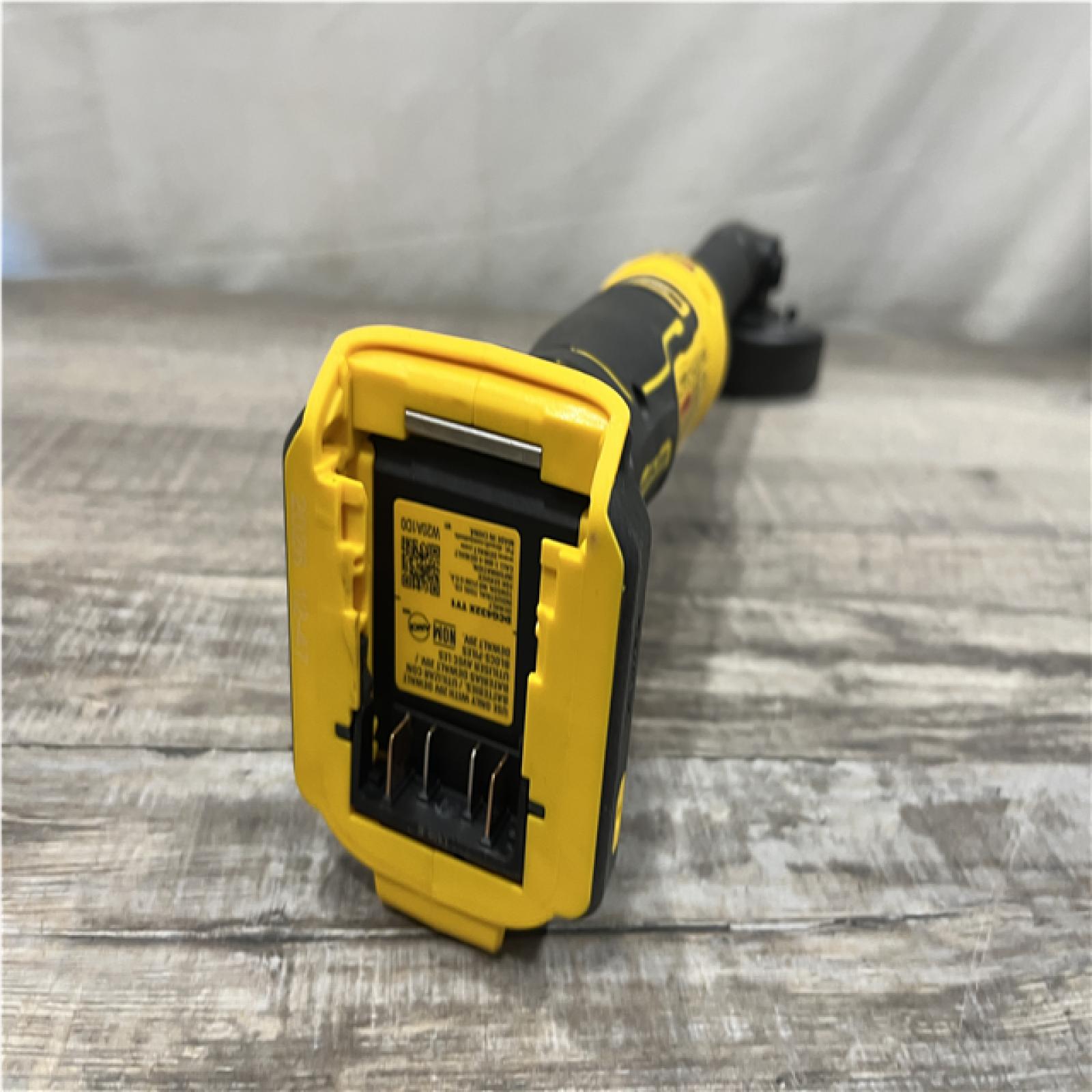 AS-IS DEWALT ATOMIC 20V MAX Cordless Brushless 4 in. Extended Cut-Off Tool (Tool Only)
