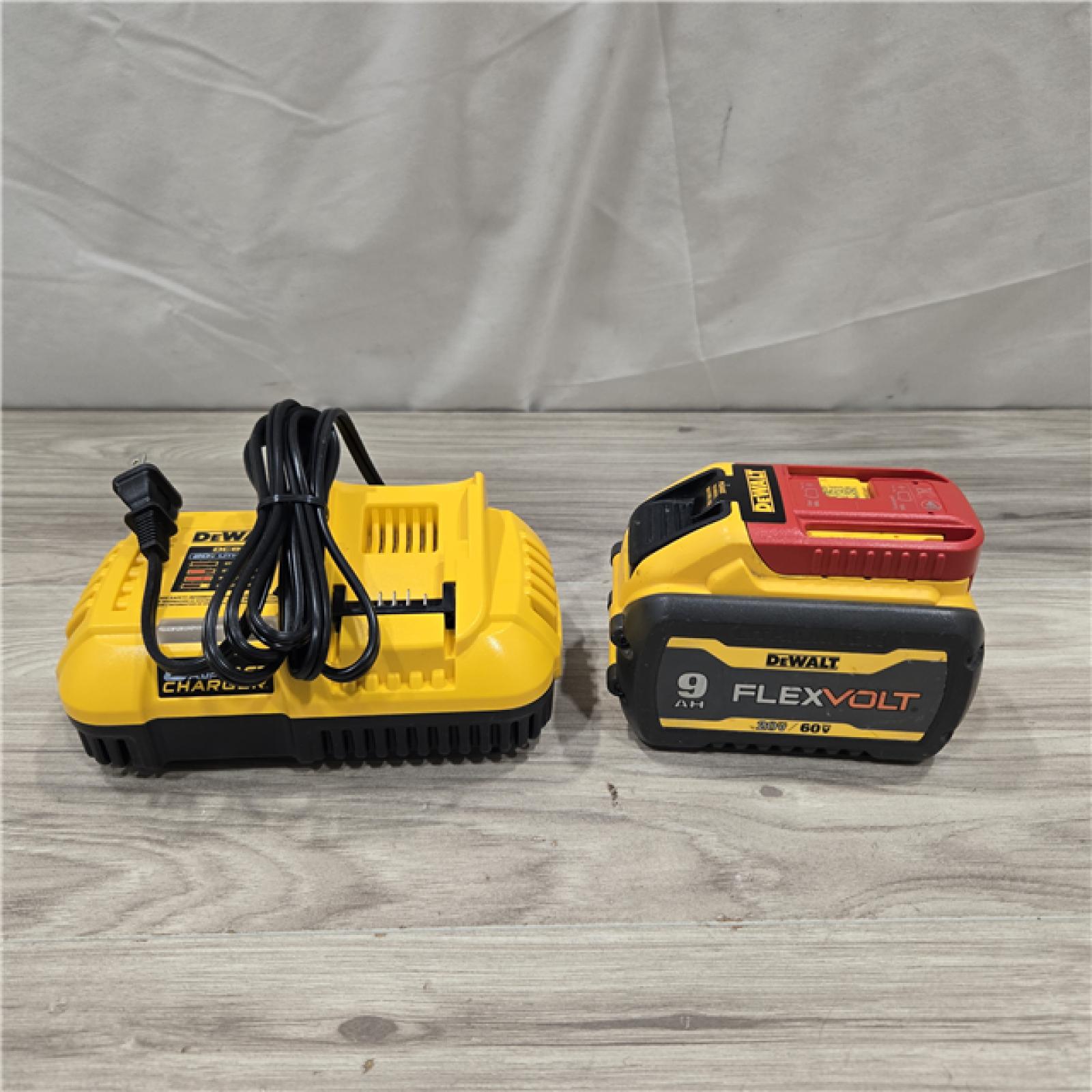 AS-IS FLEXVOLT 20V/60V MAX 9.0 Ah Battery Pack and Charger Starter Kit