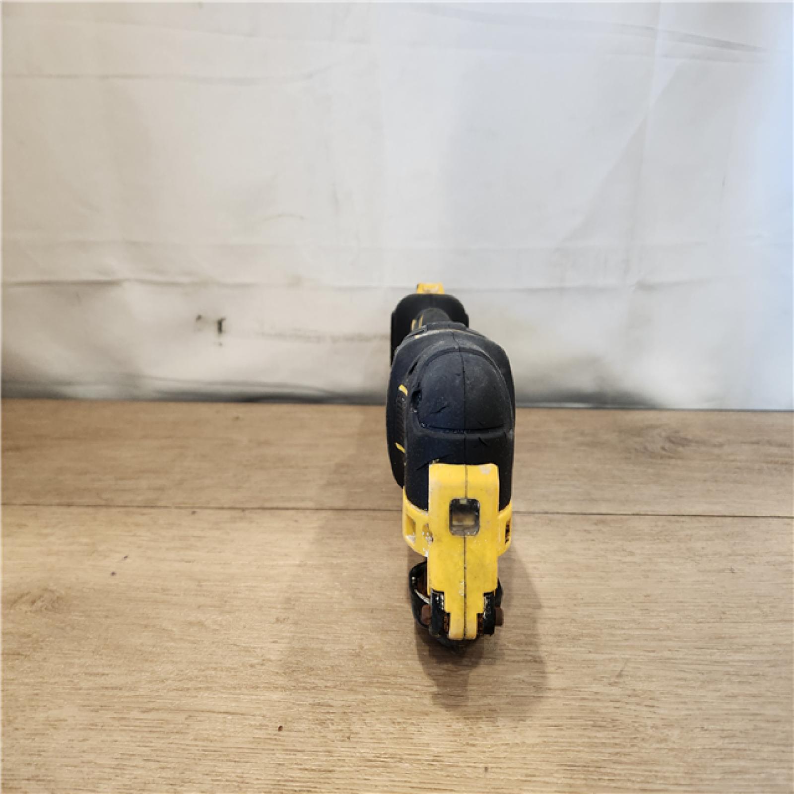 AS-IS- DEWALT ATOMIC 20V MAX Cordless Brushless Oscillating Multi Tool Kit