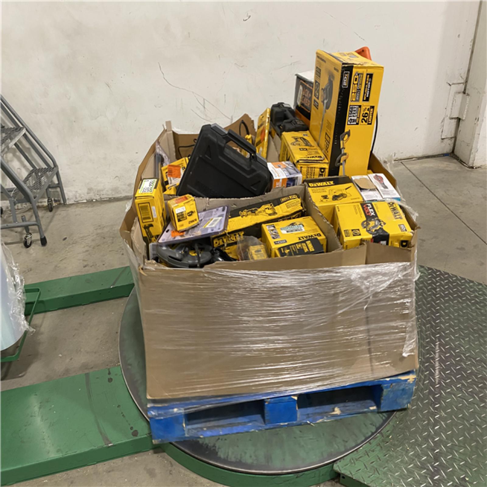 Dallas Location - As-Is Tool Pallet
