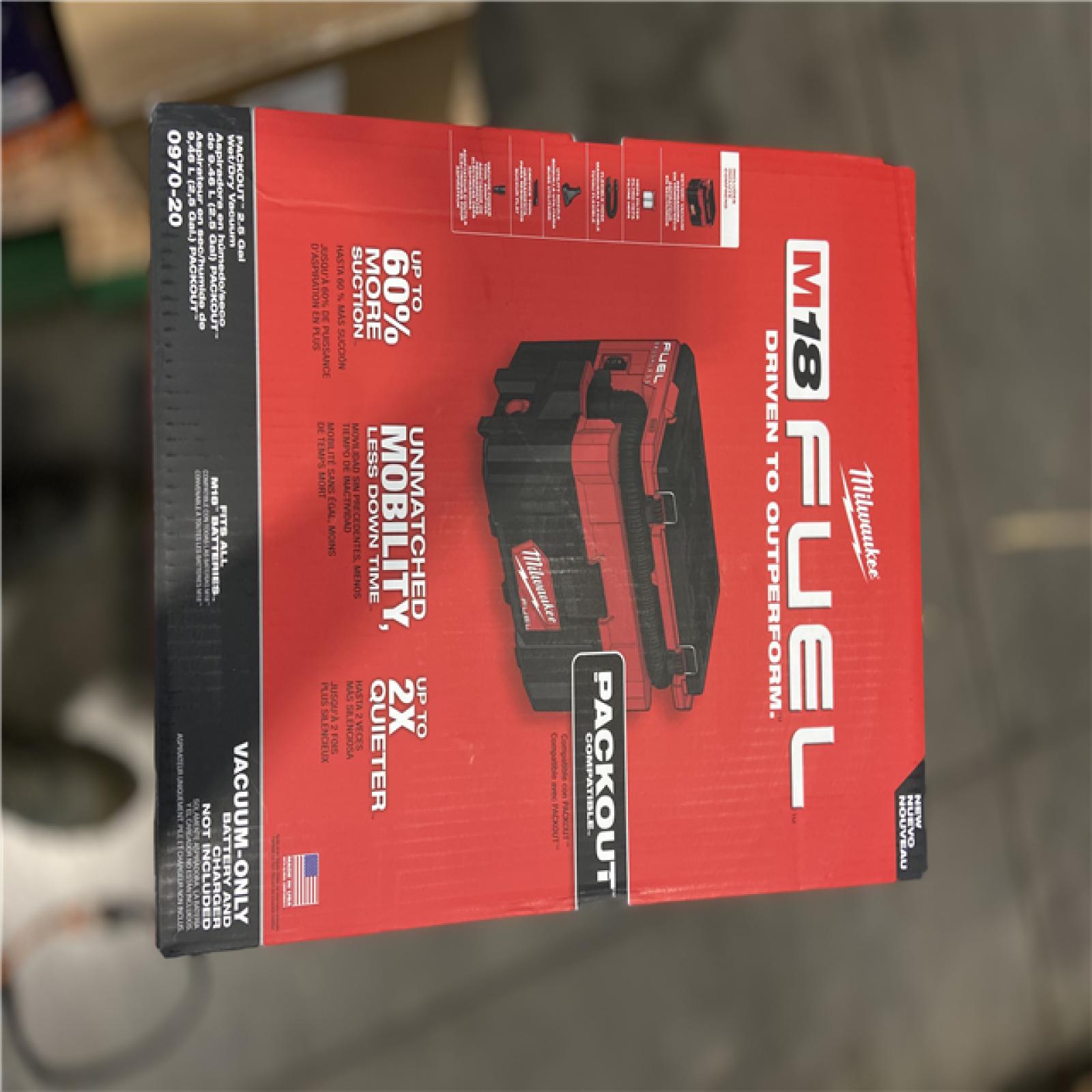 NEW! -  Milwaukee M18 FUEL PACKOUT 18-Volt Lithium-Ion Cordless 2.5 Gal. Wet/Dry Vacuum (Vacuum-Only)