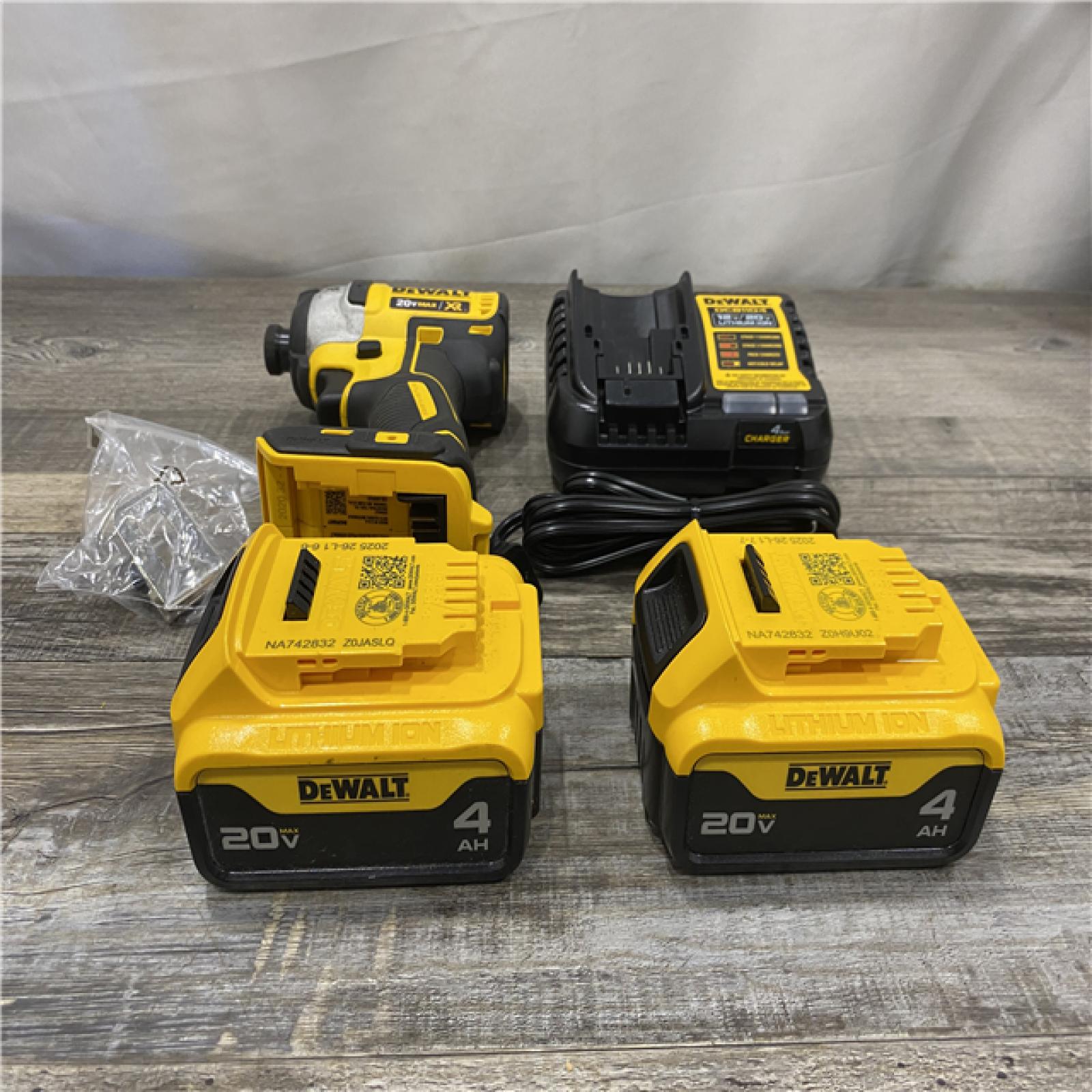 AS-IS DEWALT 20V MAX XR Cordless Brushless 3-Speed 1/4 in. Impact Driver Kit