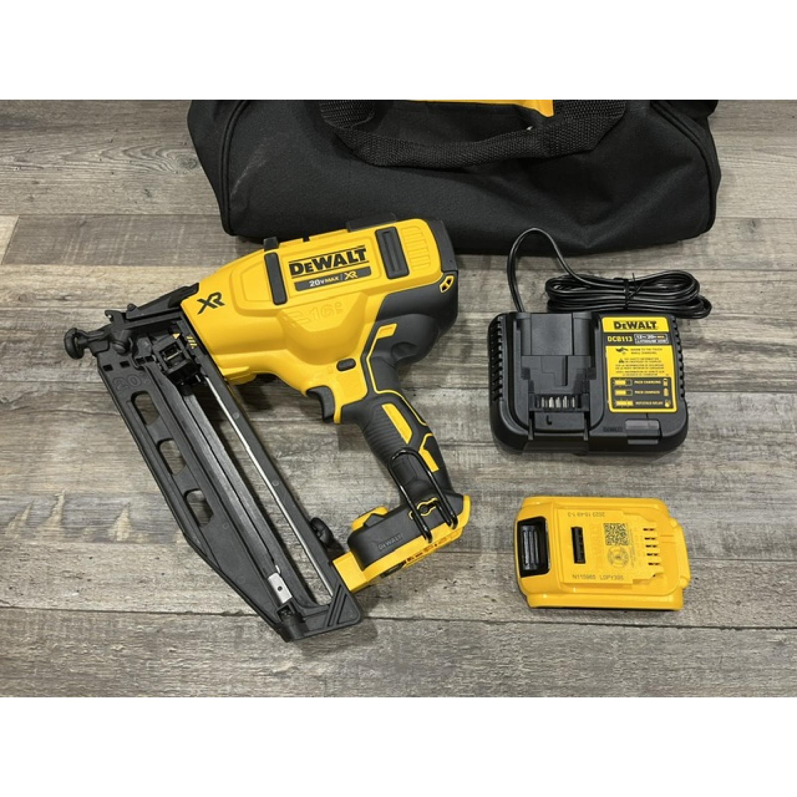 AS-IS DEWALT 20V MAX XR 16-Gauge Electric Cordless Angled Finishing Nailer Kit