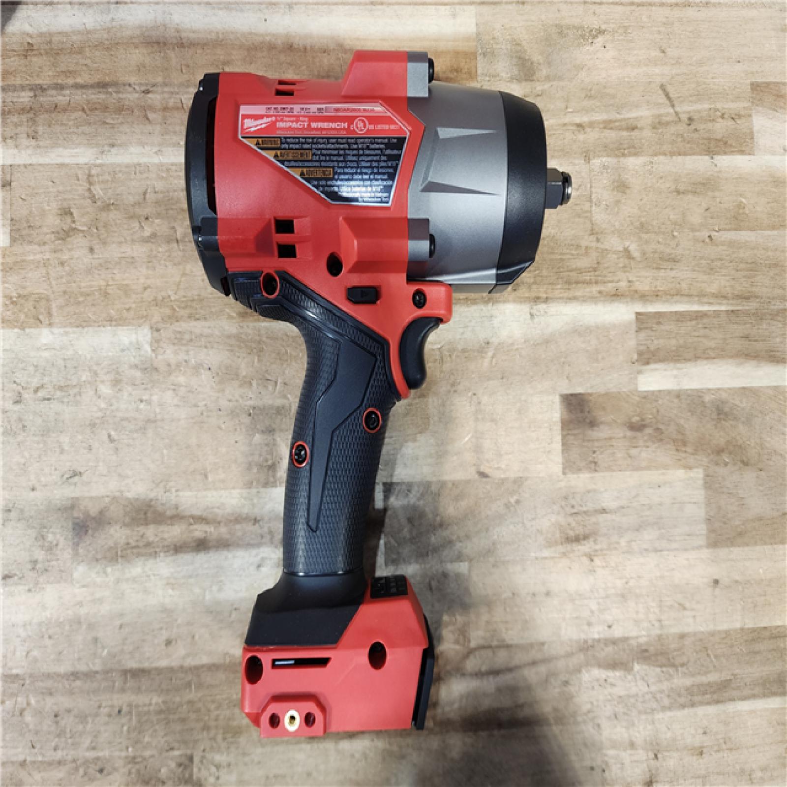 HOUSTON LOCATION - AS-IS (APPEARS LIKE NEW) Milwaukee FUEL 18V Lithium-Ion Brushless Cordless 1/2 in. Impact Wrench w/Friction Ring Kit