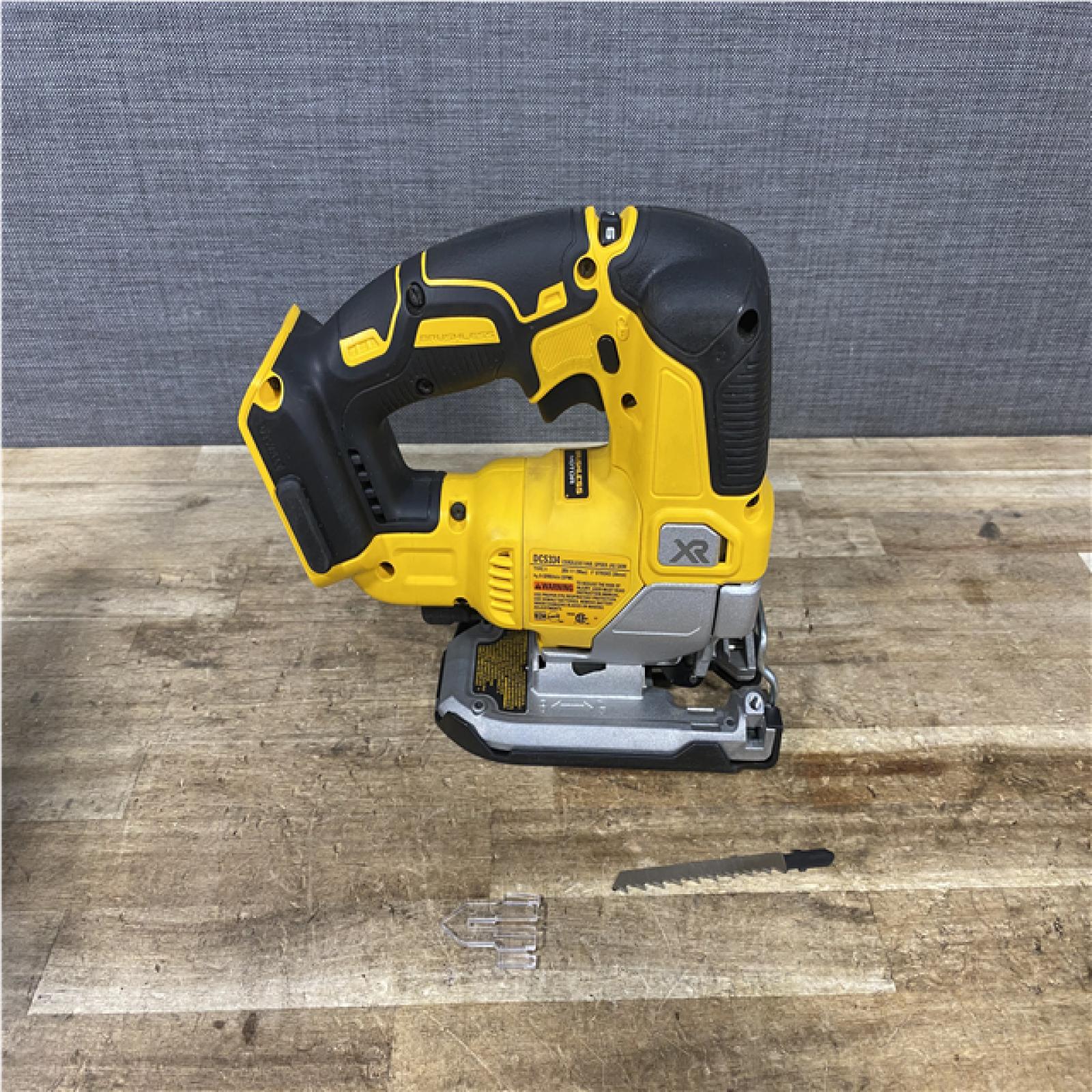 Houston Location AS-IS DEWALT 20V MAX XR Cordless Brushless Jigsaw (Tool Only)
