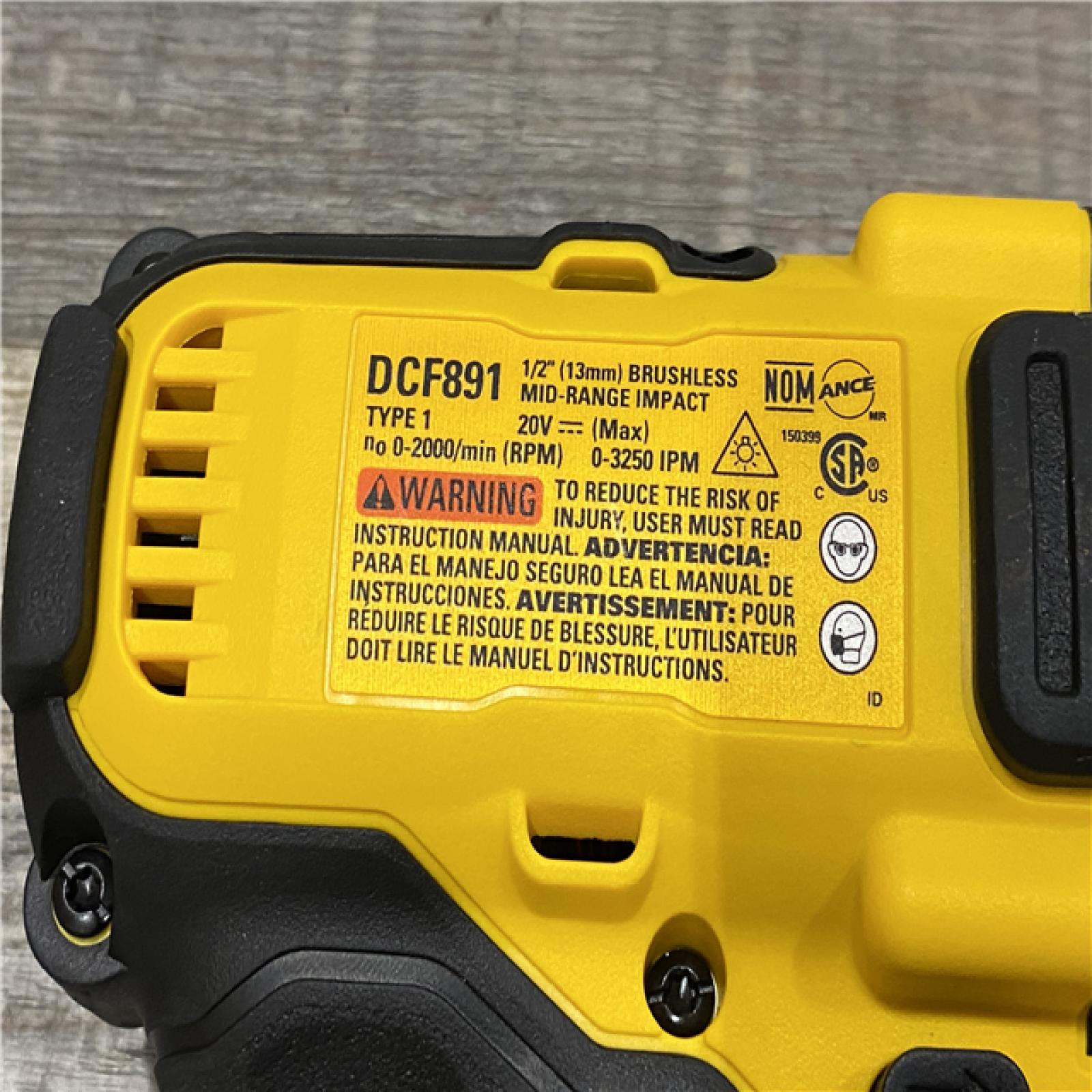 AS-IS DEWALT 20V Lithium-Ion Cordless 2-Tool Combo Kit