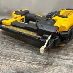 AS-IS DEWALT 20V MAX XR 18 Gauge Cordless Brad Nailer (Tool Only)