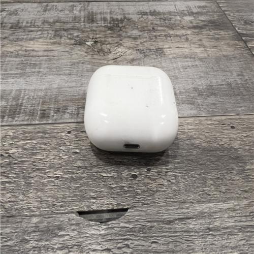 AS-IS Apple - AirPods (3rd generation) with Lightning Charging Case - White