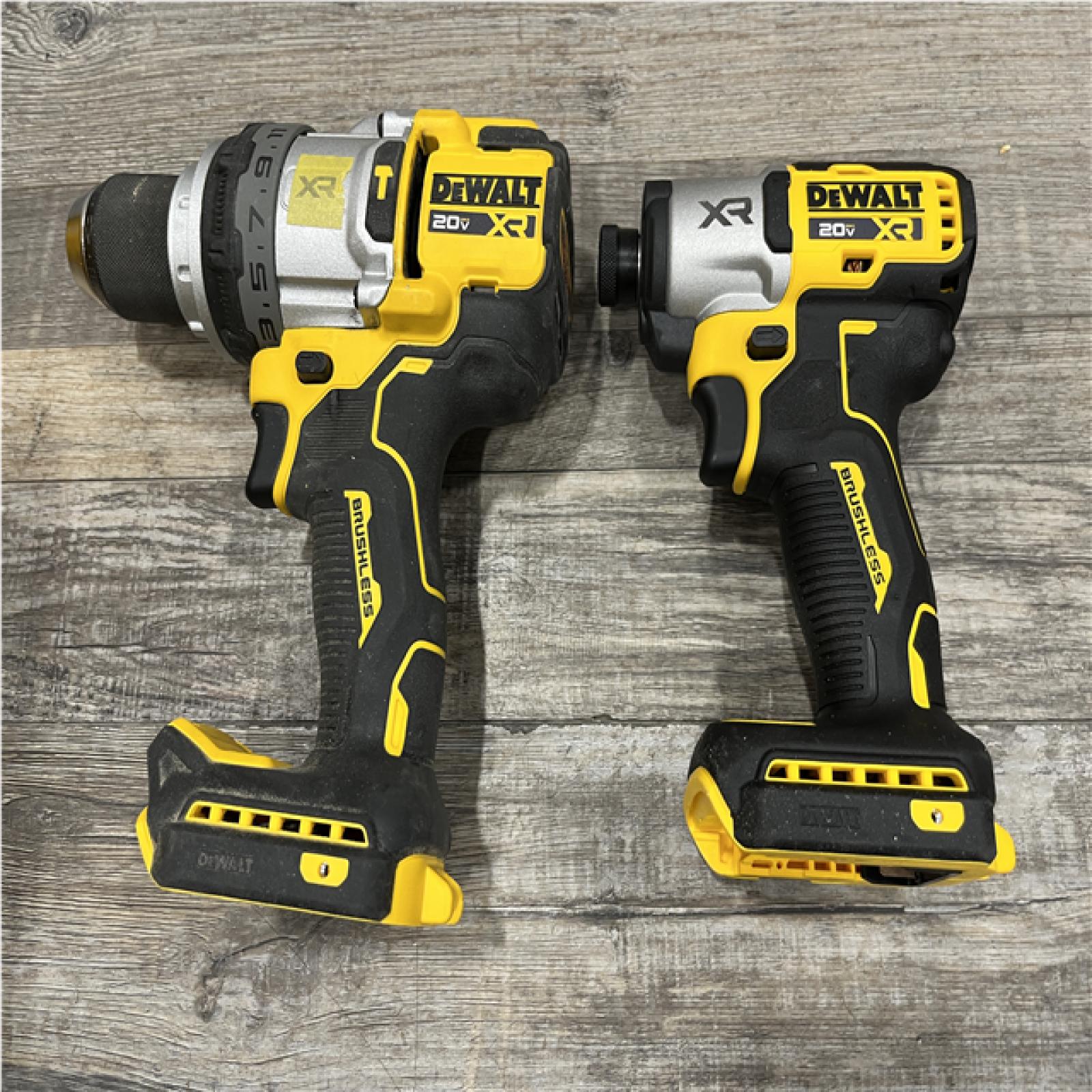AS-IS DEWALT 20V XR Lithium-Ion Cordless Brushless 1/2 in. Drill/Driver Kit