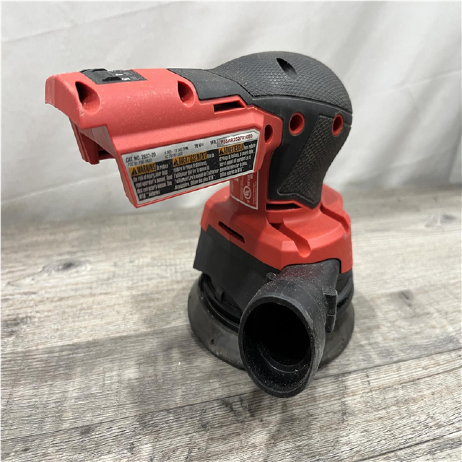 AS-IS Milwaukee 18V Lithium-Ion Brushless Cordless FUEL 5 in. Random Orbit Sander (Tool-Only)