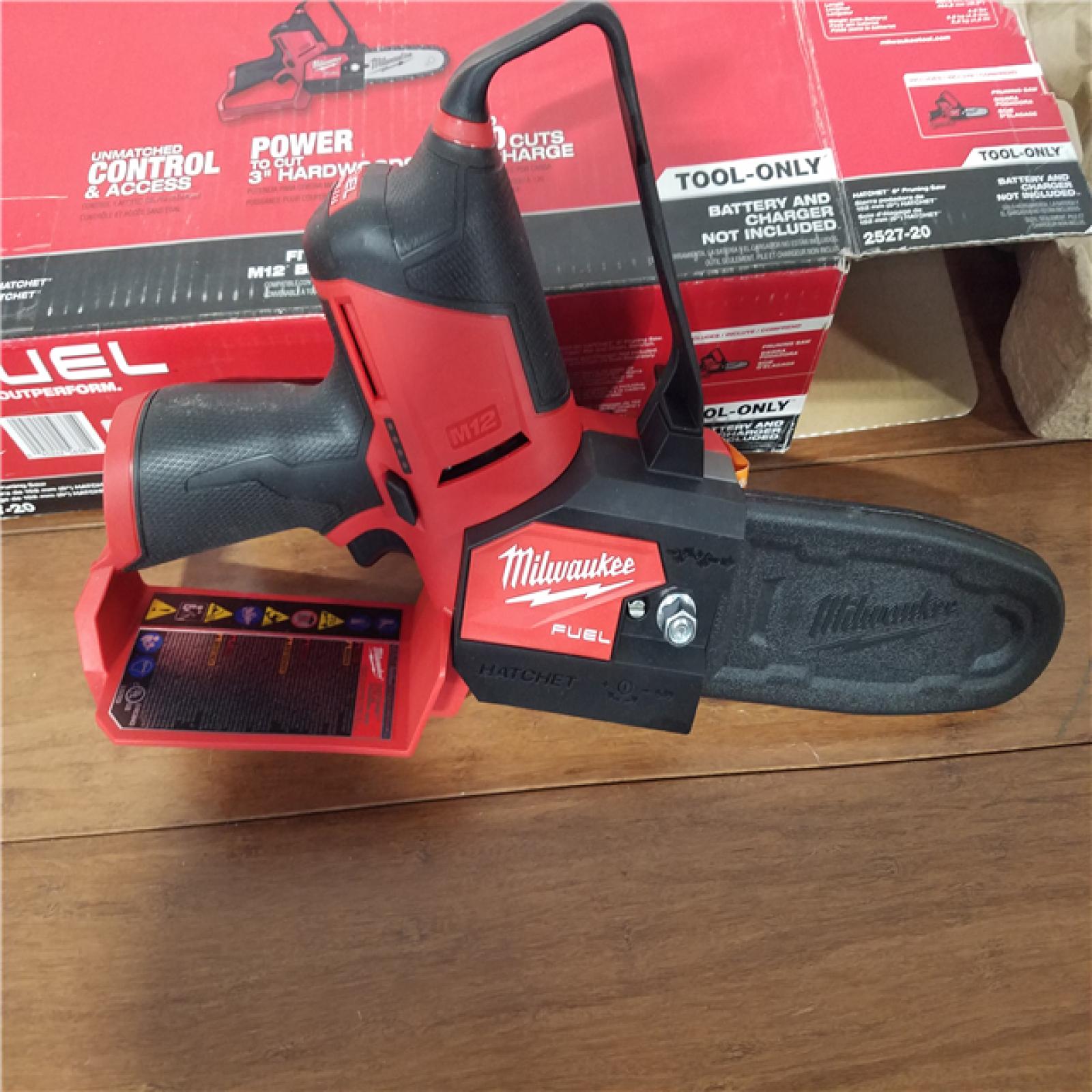 CALIFORNIA AS-IS MILWAUKEE M12 HATCHET 6PRUNING SAW (TOOL ONLY)
