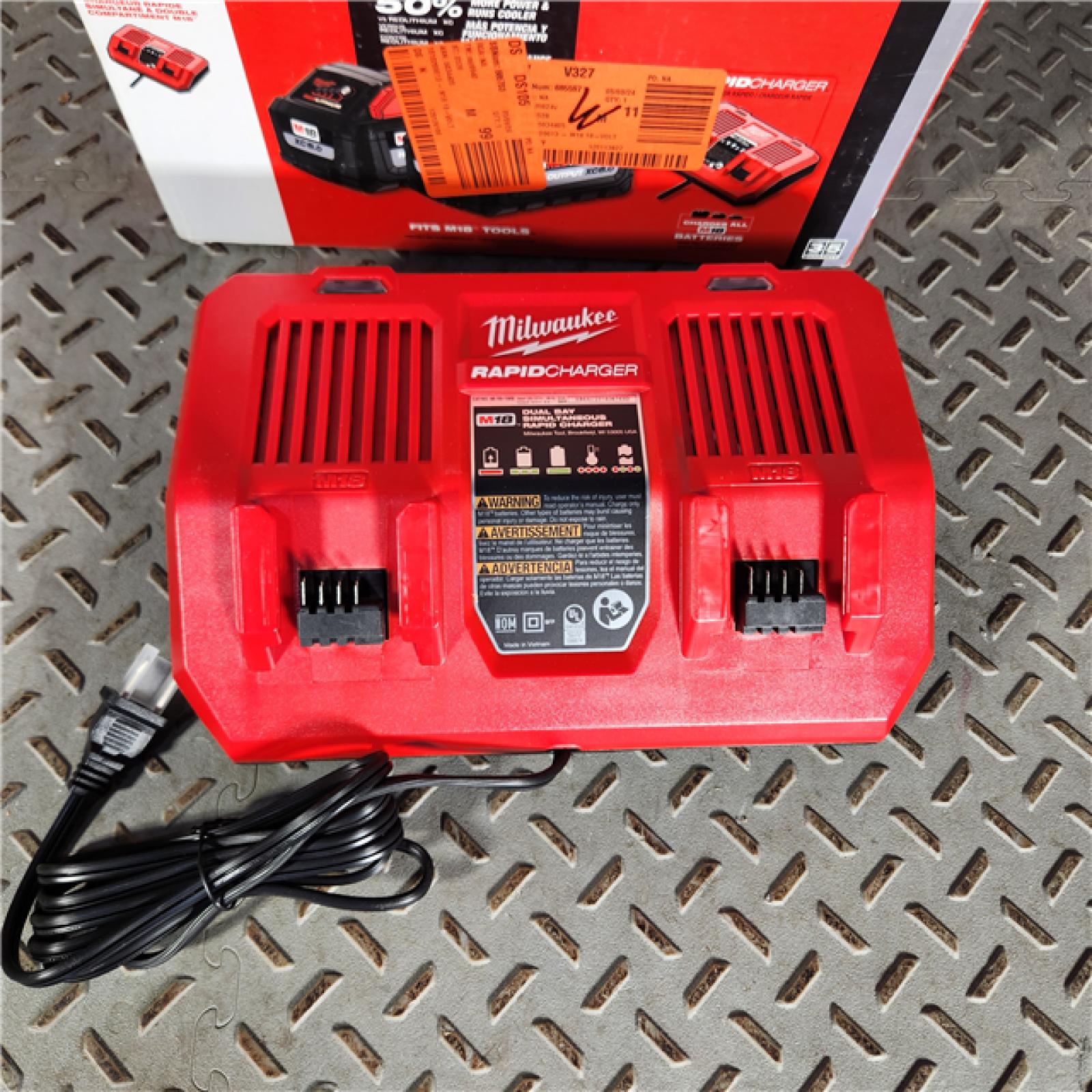 Houston location- AS-IS Milwaukee M18 18V Lithium-Ion Dual Bay Rapid Battery Charger W/ (2) 8Ah HIGH OUTPUT Batteries