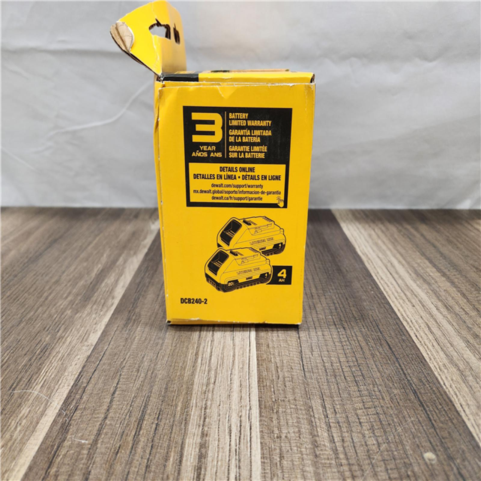 NEW! - Dewalt 20-Volt MAX Lithium-Ion 4.0 Ah Compact Battery Pack (2-Pack)
