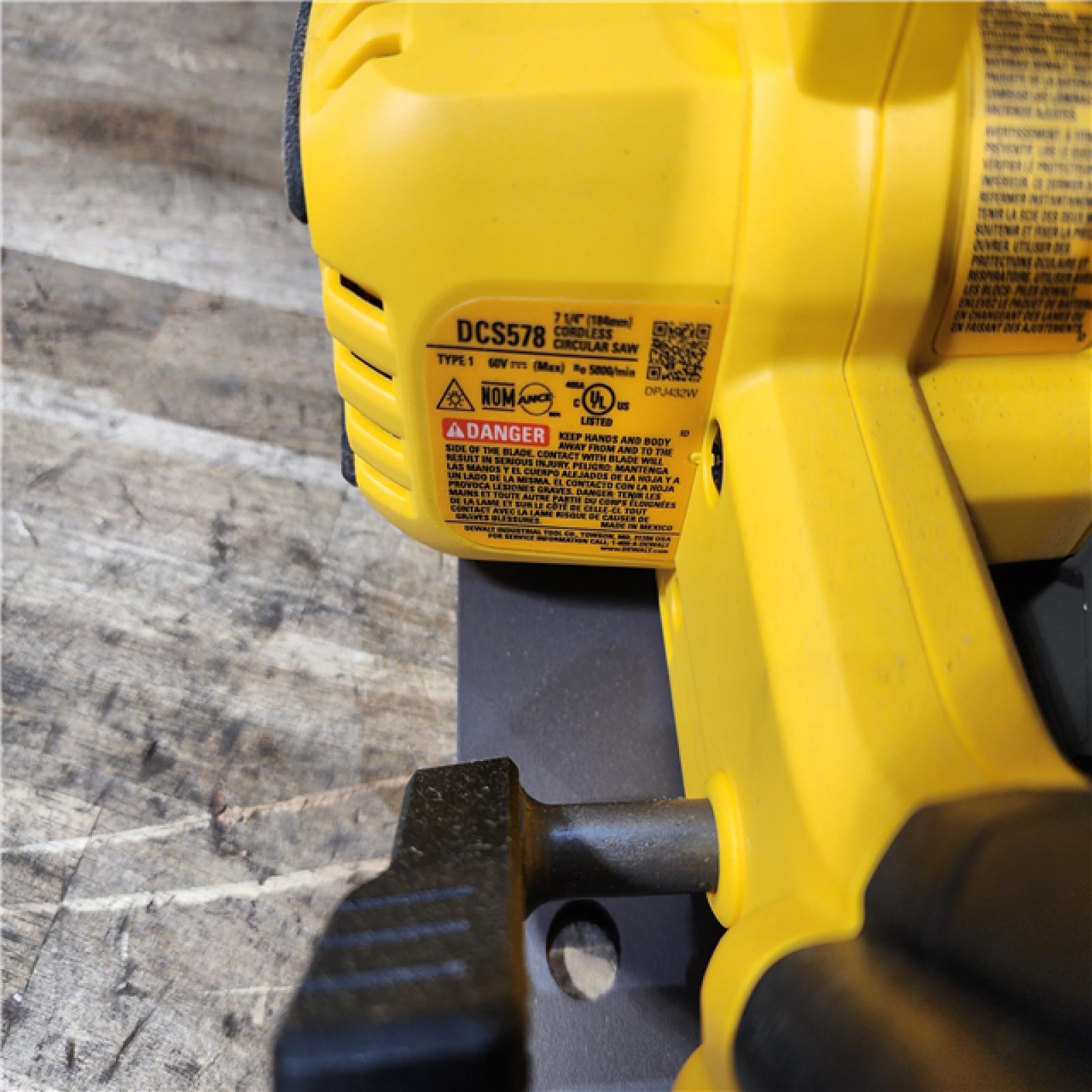 HOUSTON LOCATION - AS-IS DeWALT Flexvolt Max 7-1/4 60V Brushless Circular Saw (Tool Only)