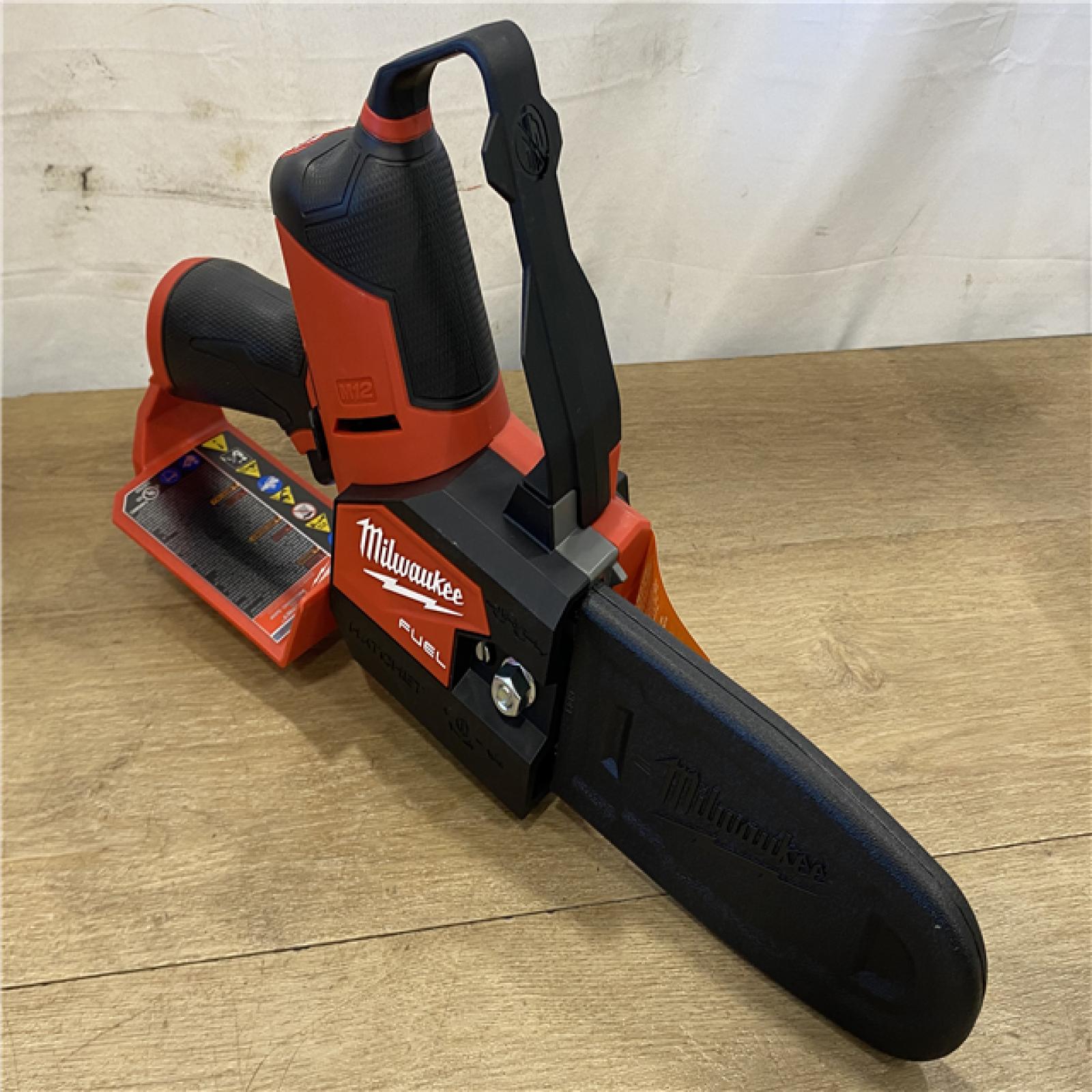 AS-IS Milwaukee FUEL 6 in. 12V Lithium-Ion Brushless Cordless Pruning Saw HATCHET (Tool-Only)