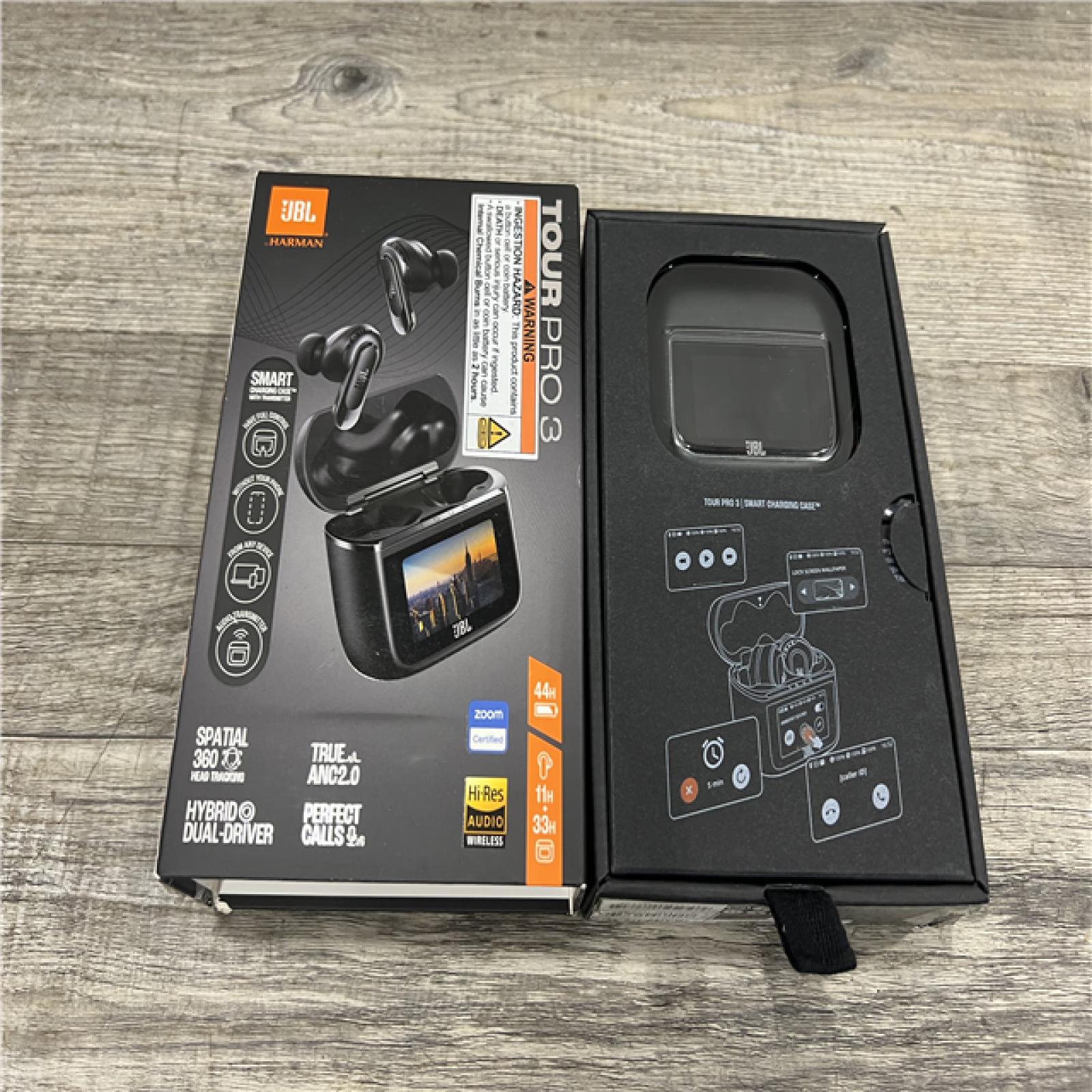 LIKE NEW JBL -Tour Pro 3 in Ear Headphones  Black