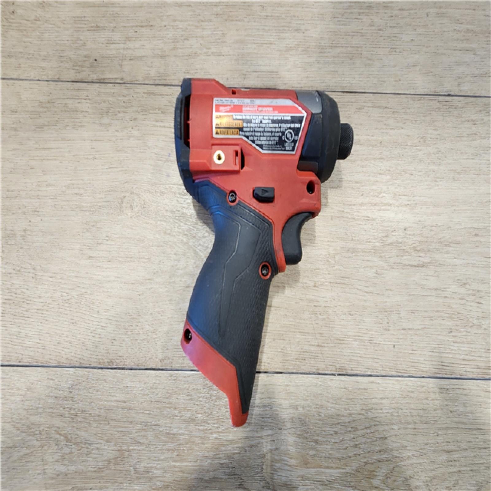 AS-IS- Milwaukee M18 18V Lithium-Ion Cordless Oscillating Multi-Tool (Tool-Only)