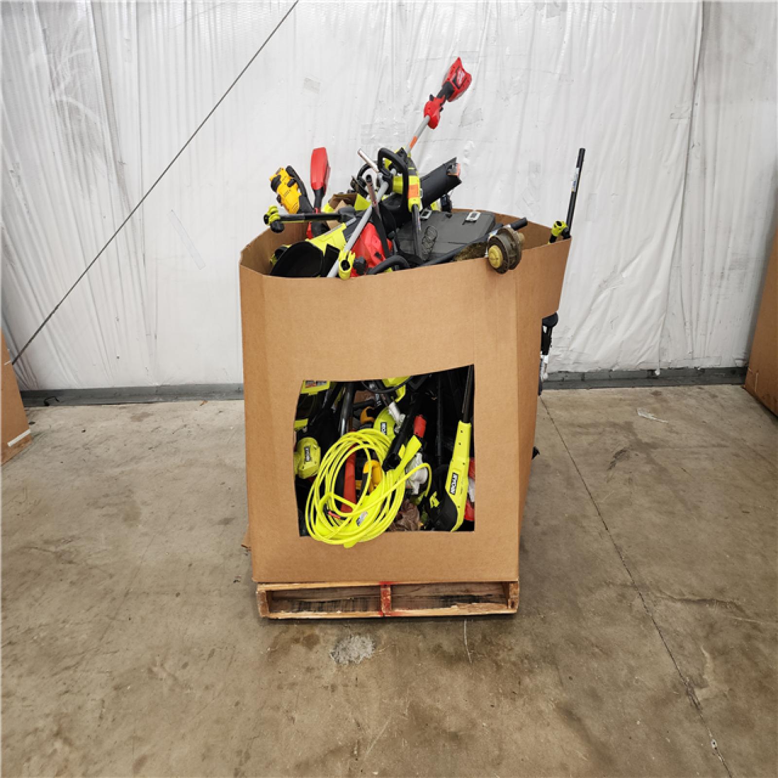 HOUSTON LOCATION - AS-IS TOOL PALLET