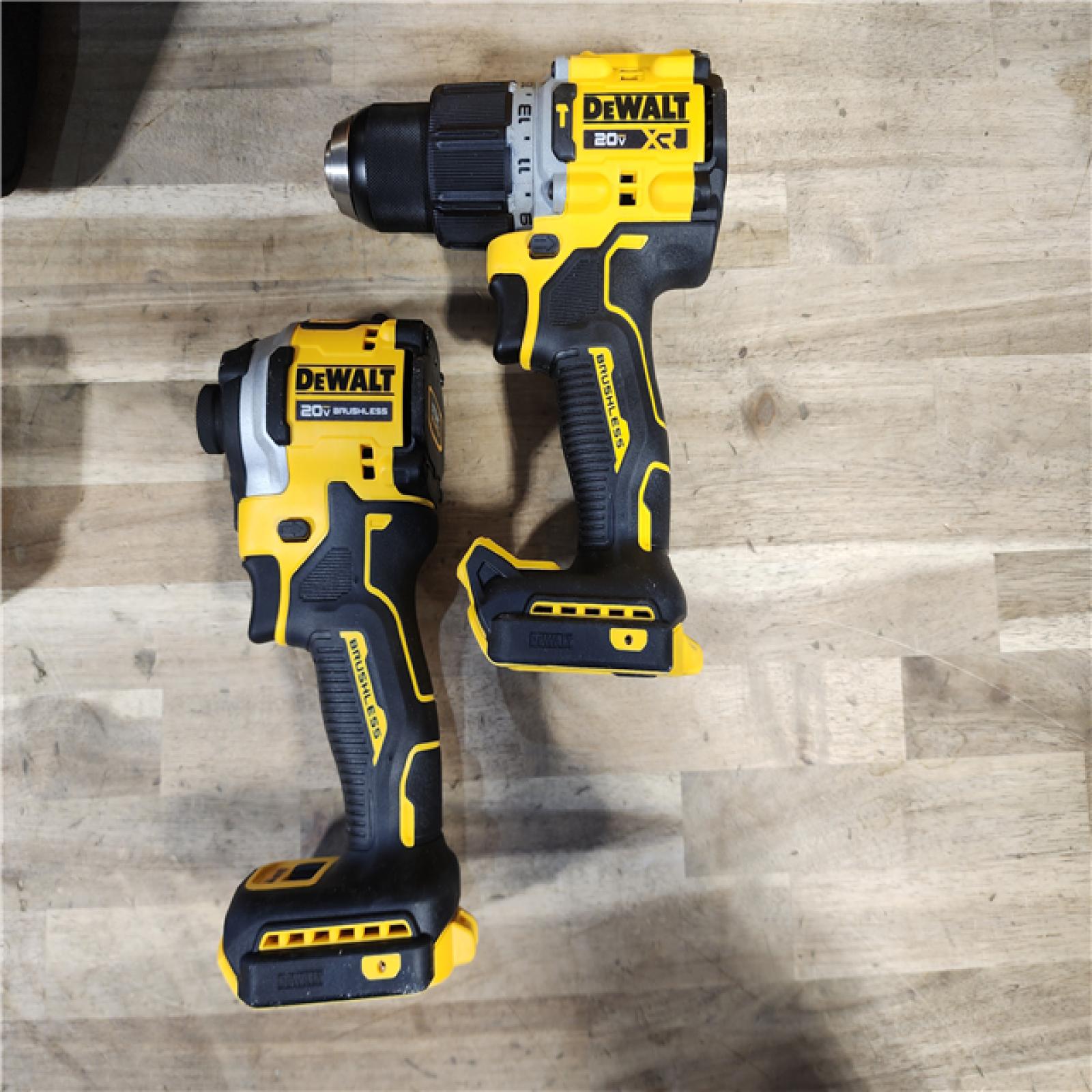 HOUSTON LOCATION - AS-IS DEWALT 20V MAX XR Hammer Drill and ATOMIC Impact Driver 2 Tool Cordless Combo Kit with (2) 4.0Ah Batteries, Charger, and Bag