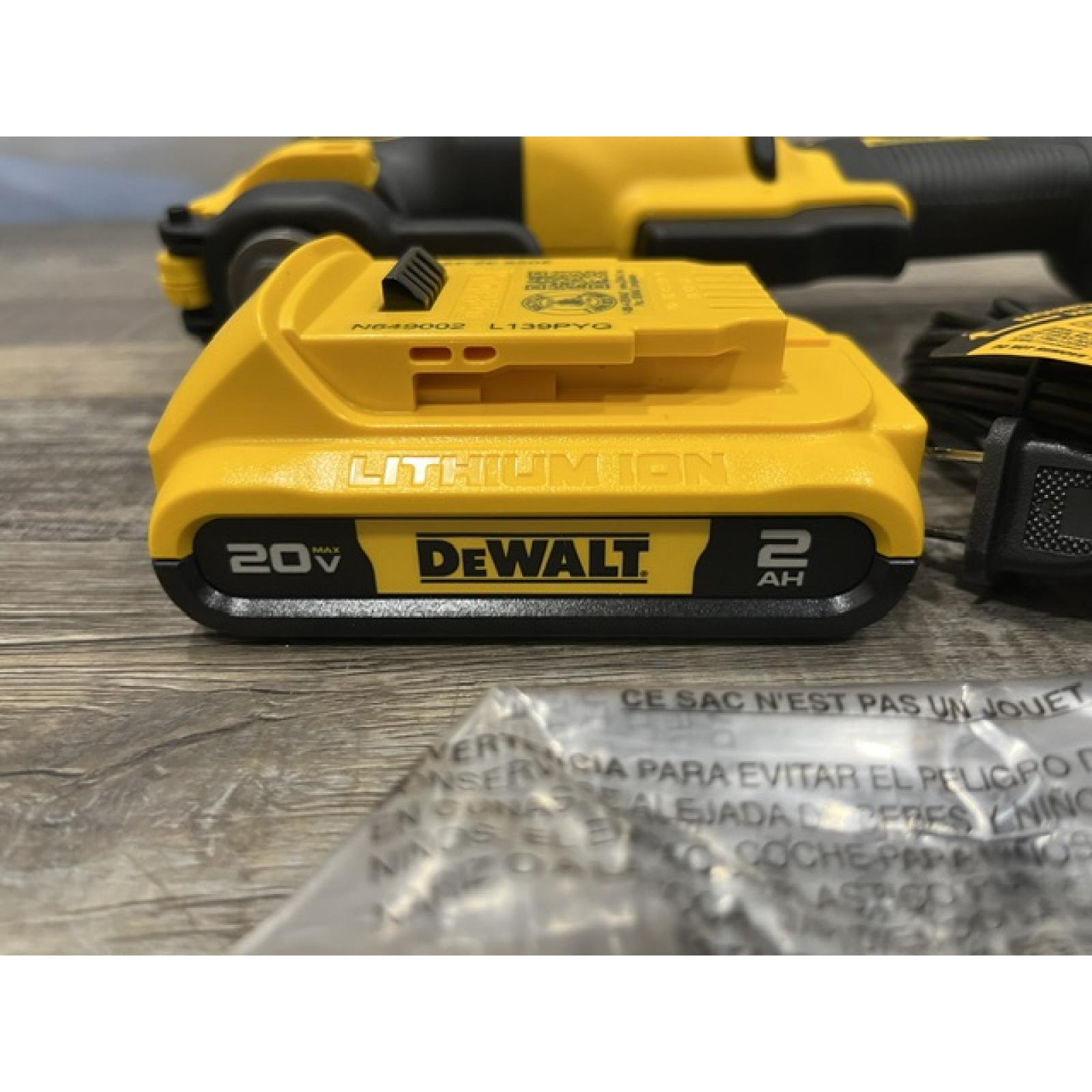 AS-IS DEWALT ATOMIC 20V MAX Cordless Brushless Oscillating Multi Tool Kit