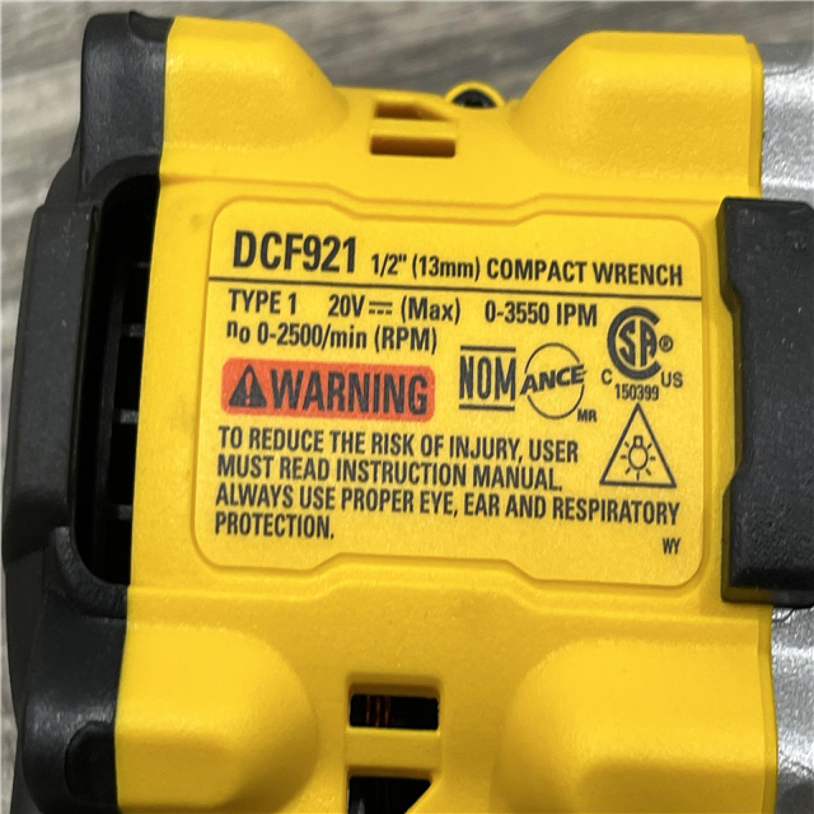 LIKE NEW - DEWALT ATOMIC 20V MAX Cordless Brushless 1/2 in. Variable Speed Impact Wrench (Tool Only)