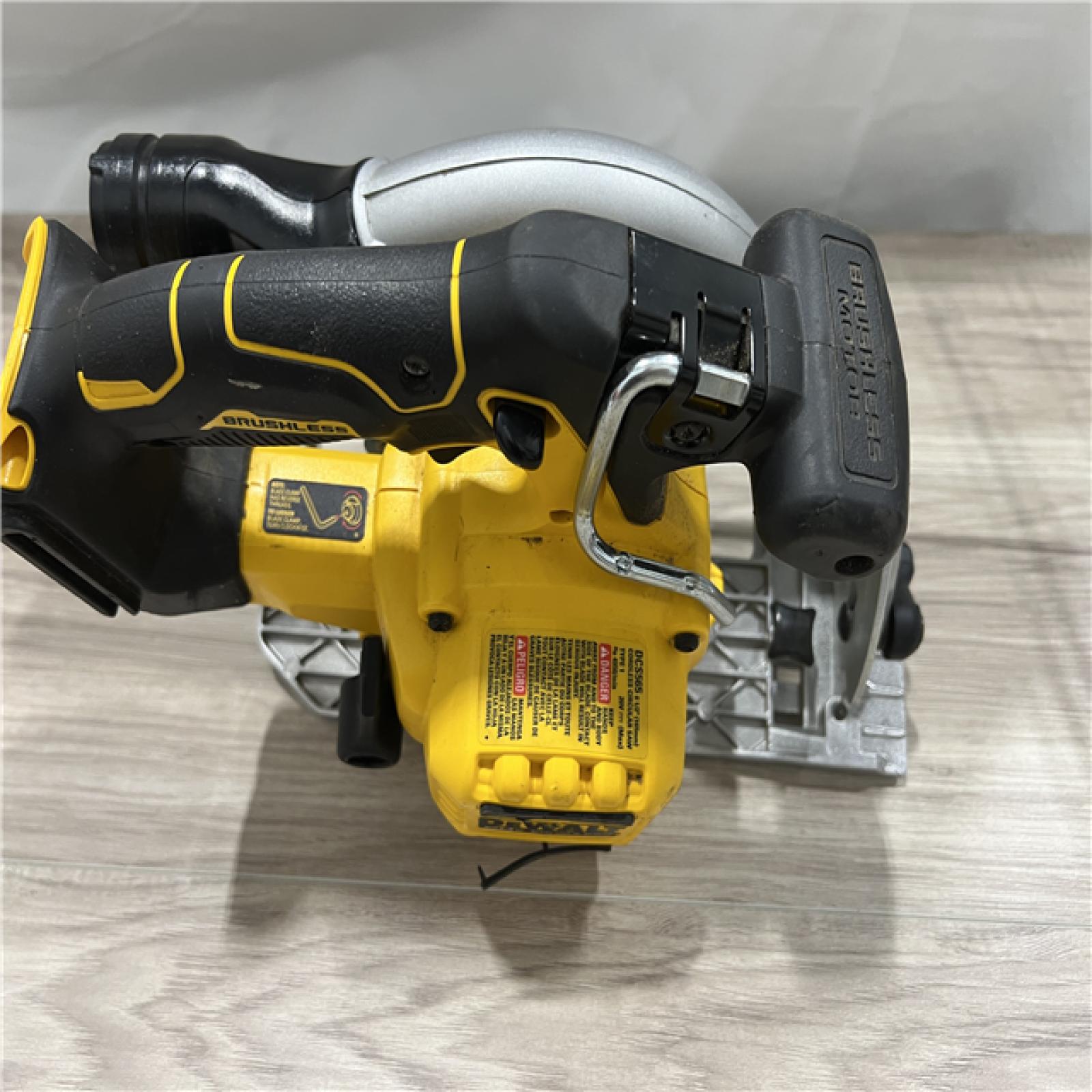 AS-IS DEWALT 20V Lithium-Ion Cordless 6-Tool Combo Kit with Rolling Toolbox