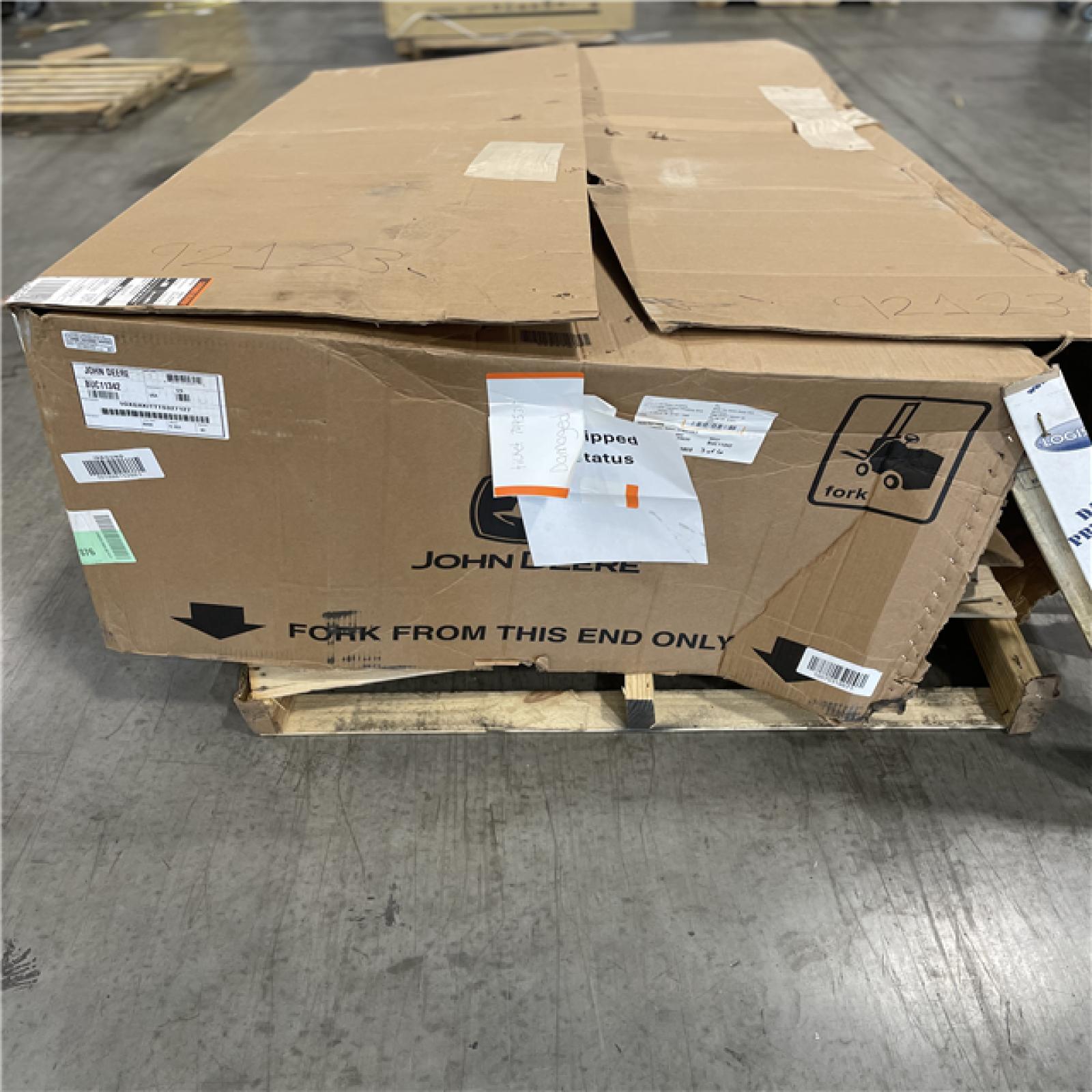 DALLAS LOCATION - John Deere Zero-Turn Mower 42 in. 6.5 Bushel Twin Bagger for Z300 Series