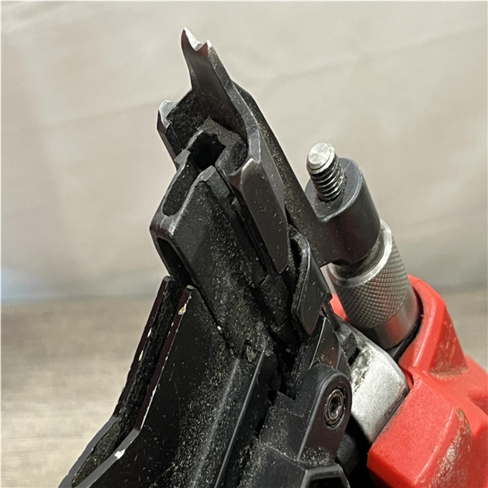 AS-IS Milwaukee FUEL 3-1/2 in 18V 21-Degree Lithium-Ion Brushless Cordless Nailer (Tool Only)