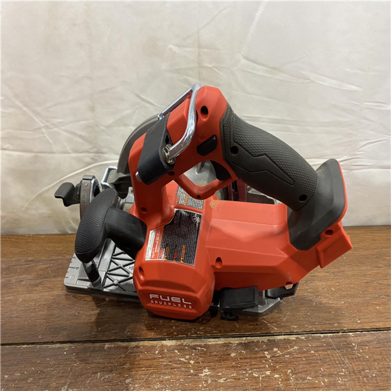 AS-IS Milwaukee Tools M18 FUEL 7-1/4 Circular Saw (Tool Only) 2834-20