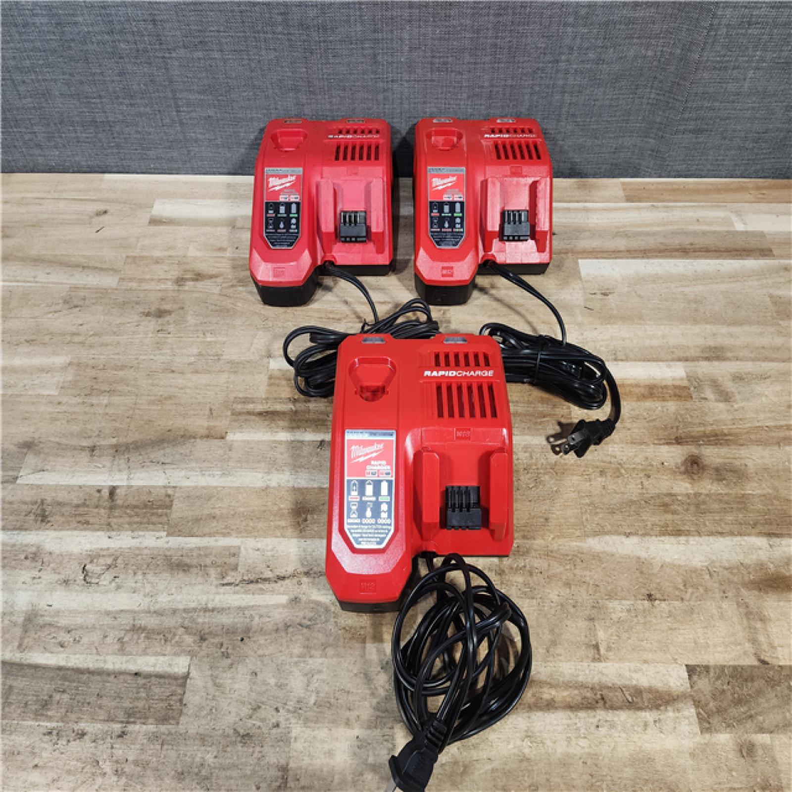 HOUSTON LOCATION - AS - IS MILWAUKEE BATTERY CHARGER PACK QTY - 3