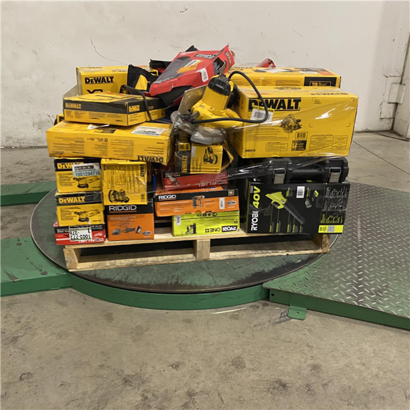 Dallas Location - As-Is Tool Pallet