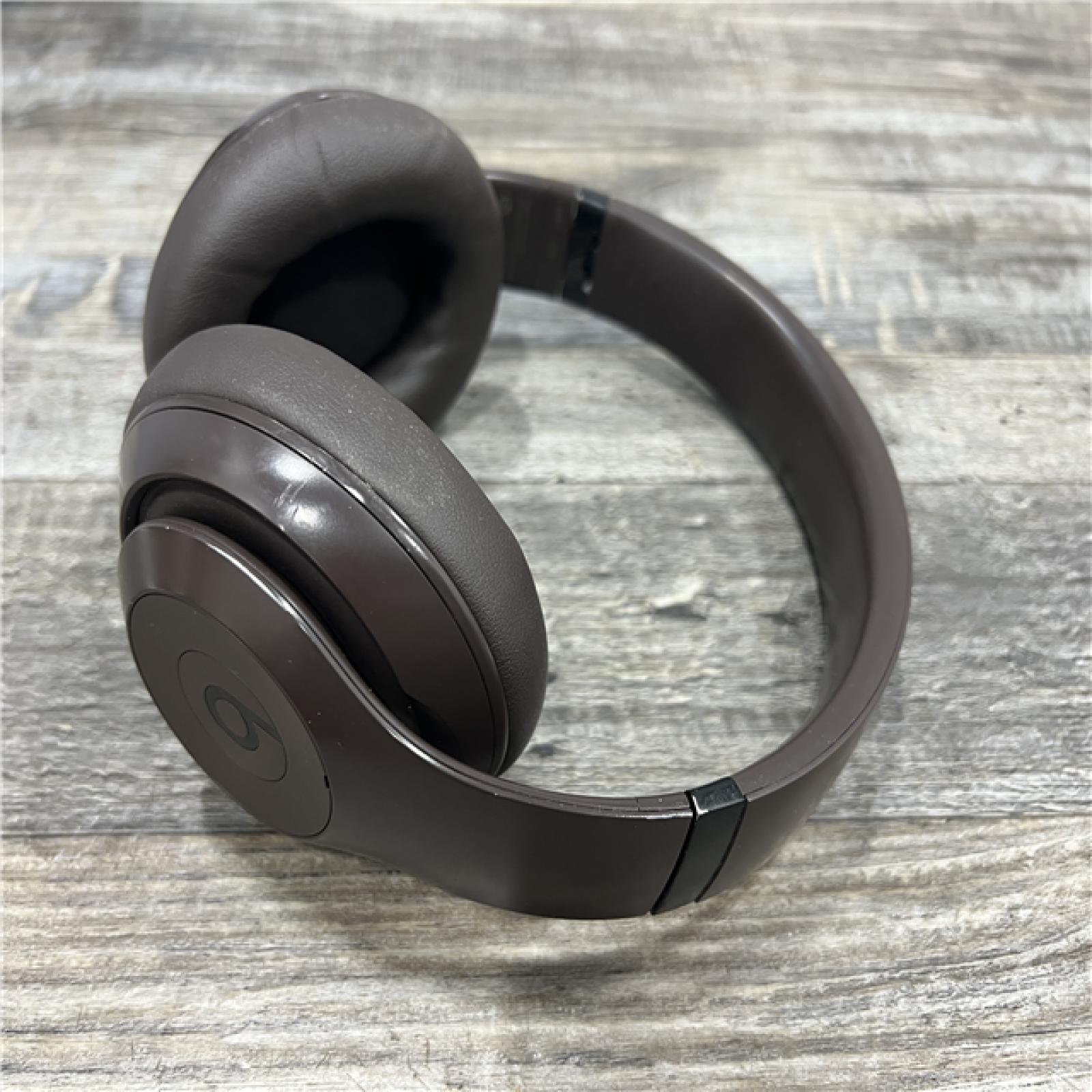 AS-IS Beats - Studio Pro - Wireless Noise Cancelling Over-the-Ear Headphones - Deep Brown