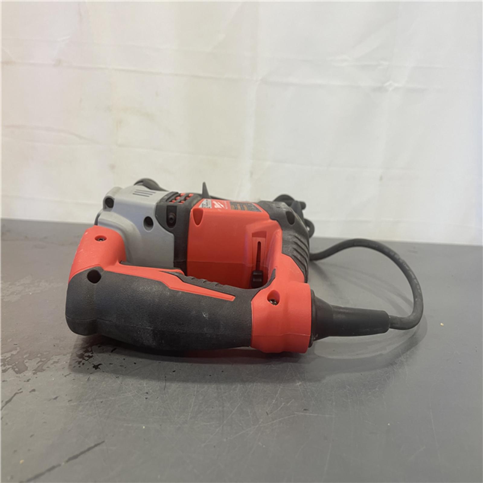AS-IS- Milwaukee 5/8' SDS Plus Rotatry Hammer
