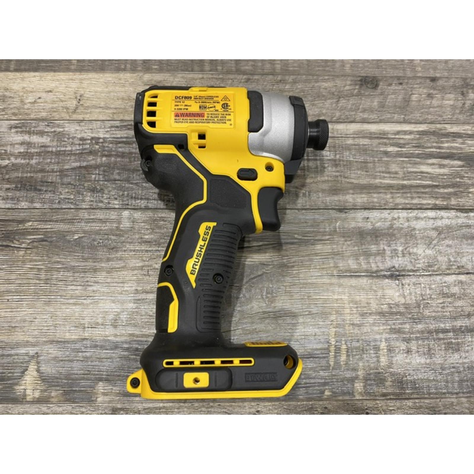 AS-IS DEWALT Atomic 20V Max Lithium-Ion Brushless Cordless Compact 1/4 in. Impact Driver Kit