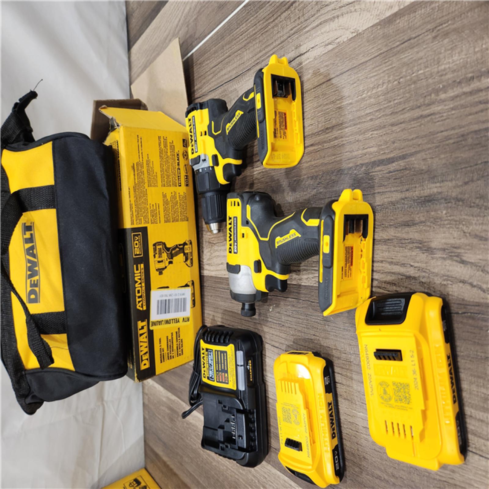 AS-IS DEWALT ATOMIC 20-Volt MAX Lithium-Ion Cordless Combo Kit (2-Tool) with (2) 2.0Ah Batteries, Charger and Bag