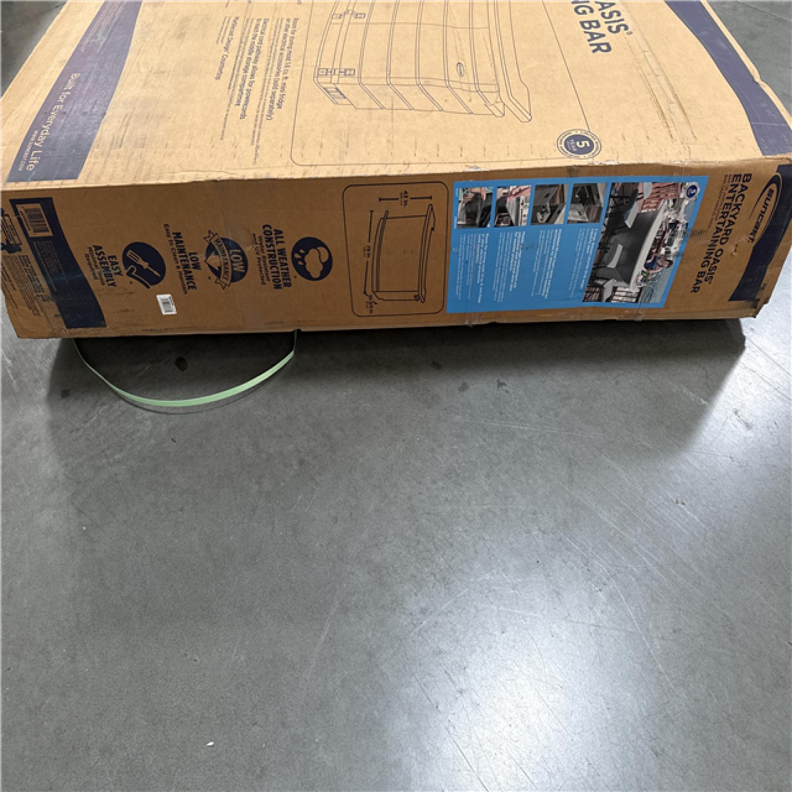 California AS-IS Suncast Backyard Oasis Entertraining Bar (Damaged Box)