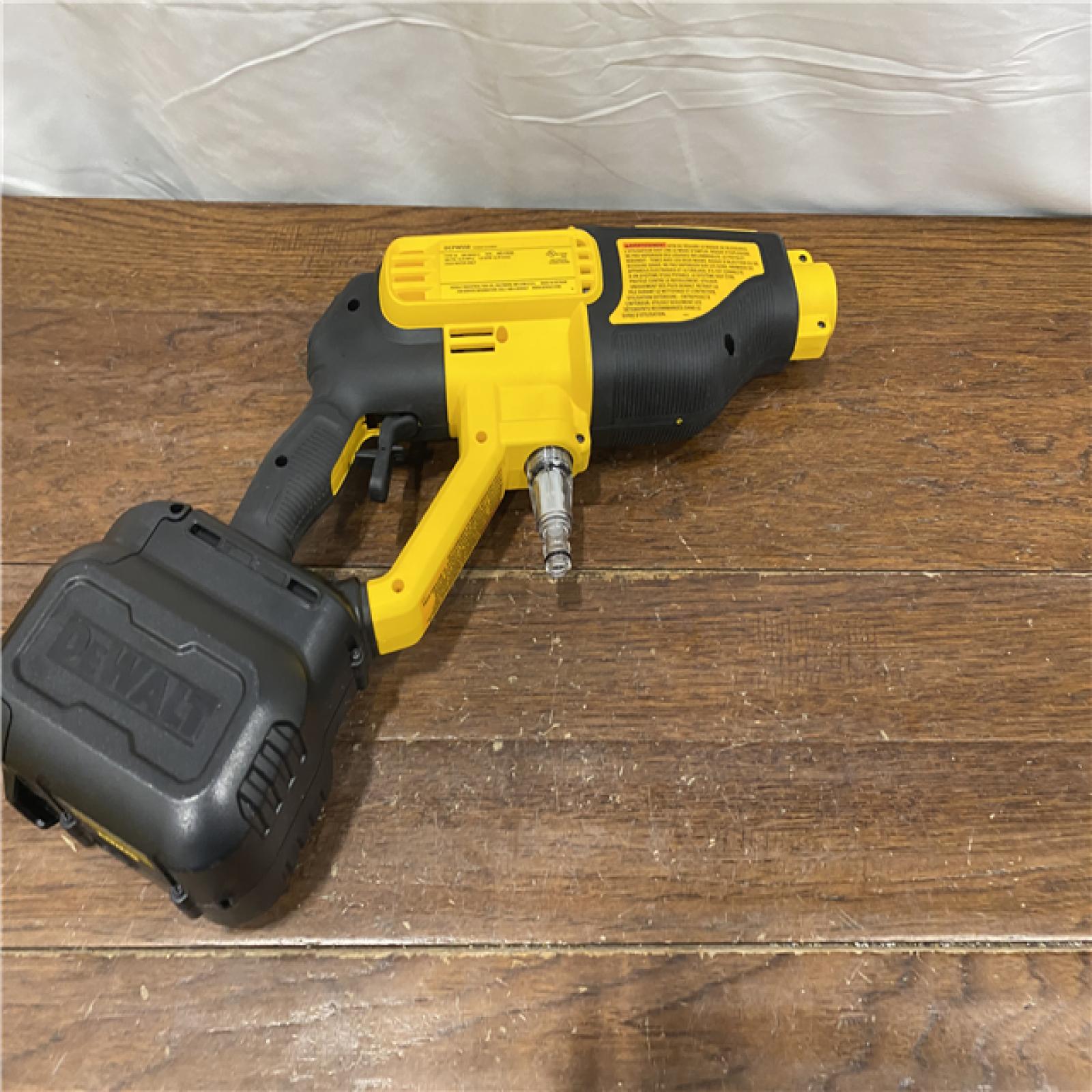 AS-IS Dewalt 20V 550 PSI  1 GPM Cordless Power Cleaner W/ 4 Nozzles Tool-Only DCPW550B