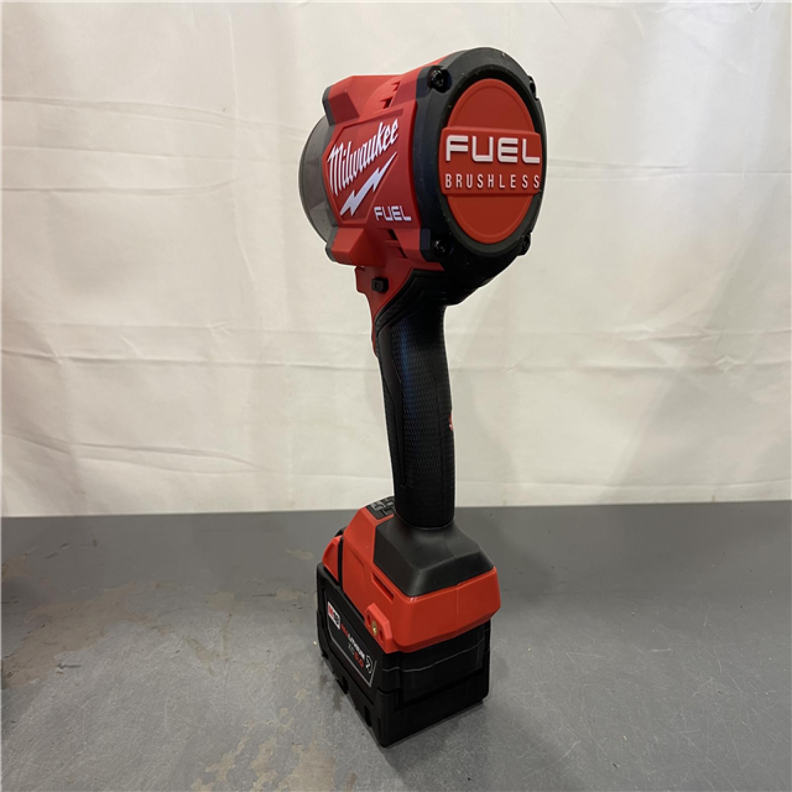 AS-IS - Milwaukee M18 1/2 in. Cordless Brushless High Torque Impact Wrench Kit