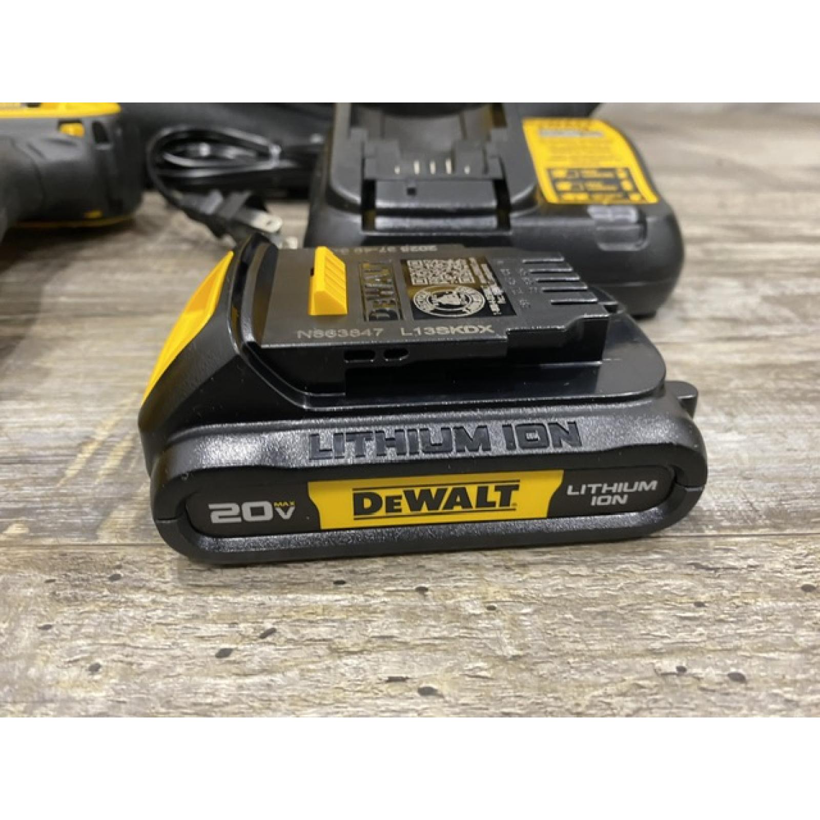 AS-IS DEWALT 20V MAX Cordless 1/4 in. Impact Driver Kit