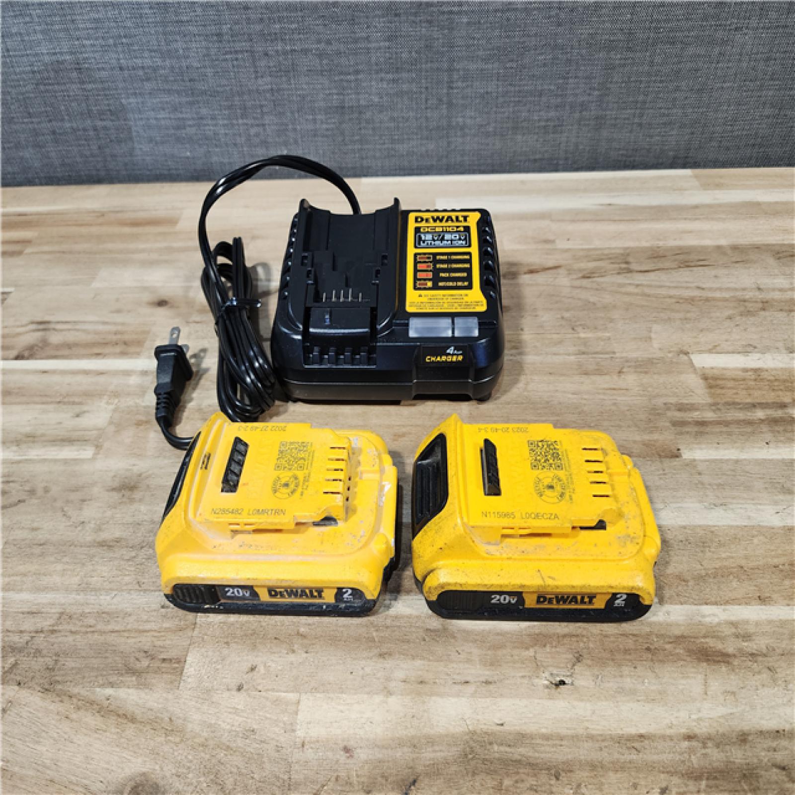 HOUSTON LOCATION - AS-IS DEWALT 2 TOOL COMBO KIT W/ (2) BATTERY & CHARGER