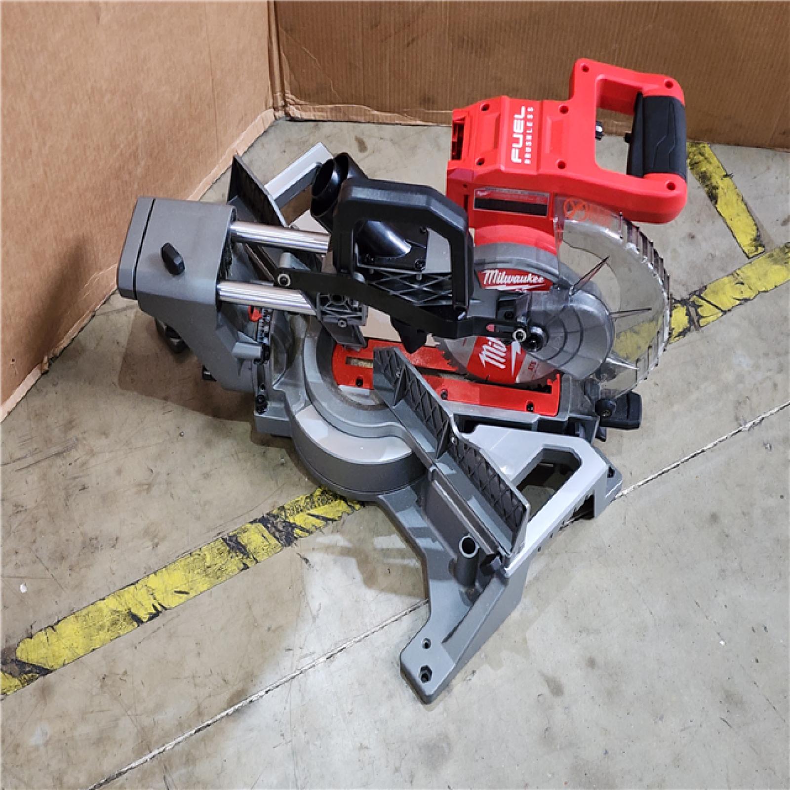 HOUSTON LOCATION - AS-IS Milwaukee M18 FUEL 7-1/4 in. Cordless Brushless Dual-Bevel Sliding Compound Miter Saw (Tool Only)